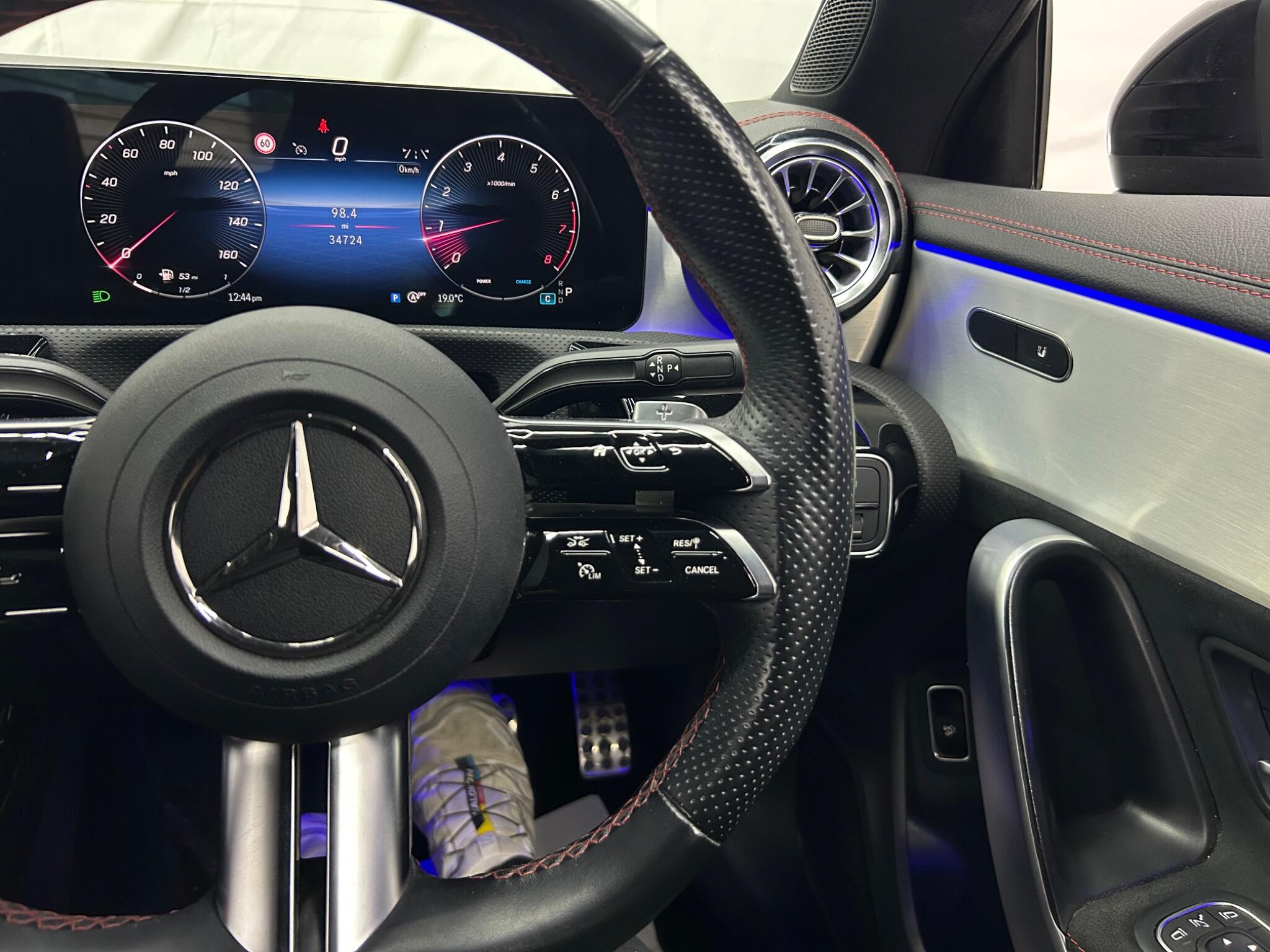Mercedes-Benz Cla view 44