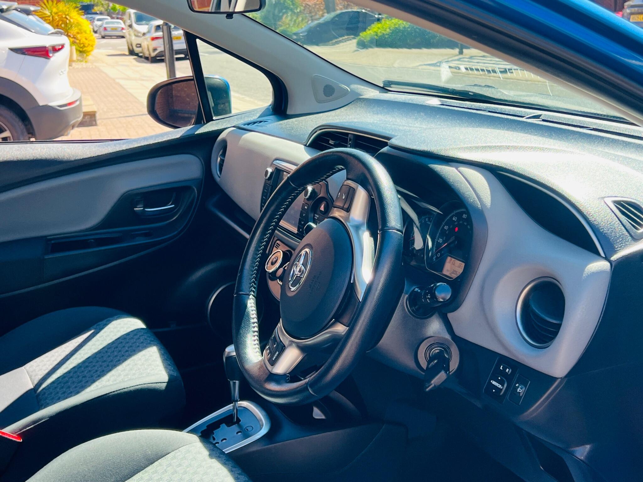 Toyota Yaris view 31