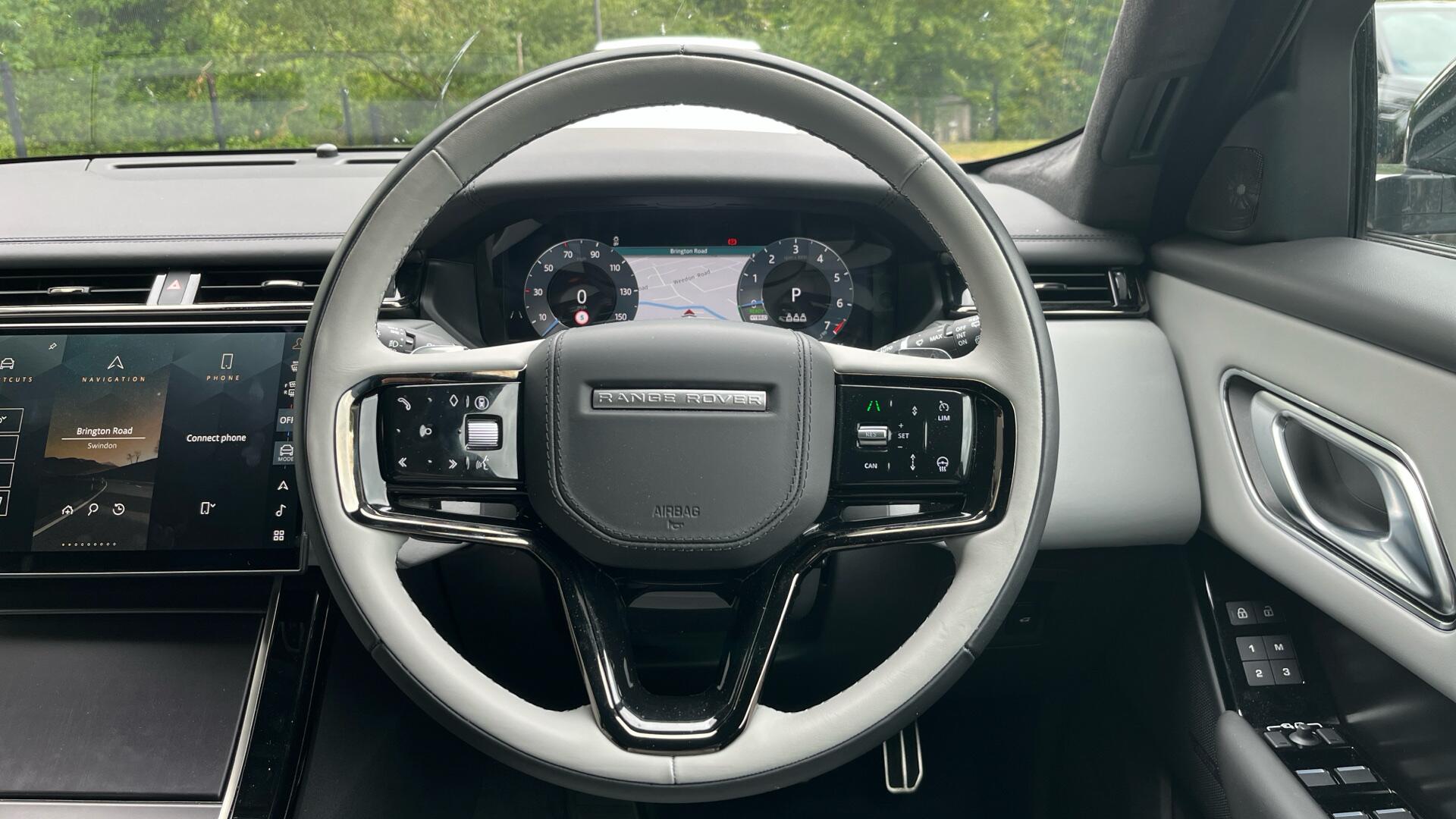 Land Rover Range Rover Velar view 15