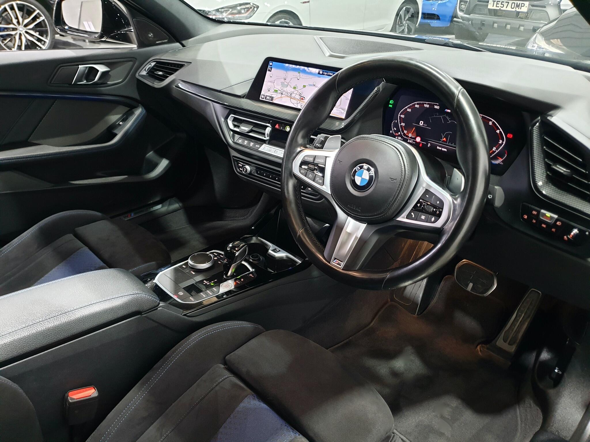 BMW 1 Series view 58