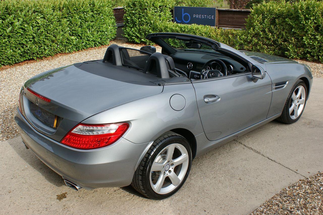 Mercedes-Benz SLK view 14