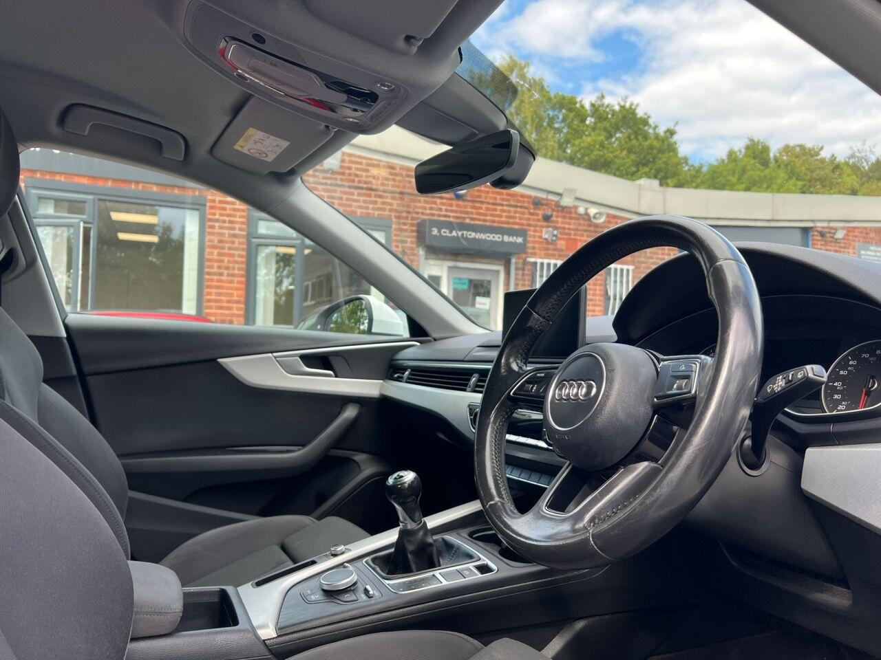 Audi A4 view 13