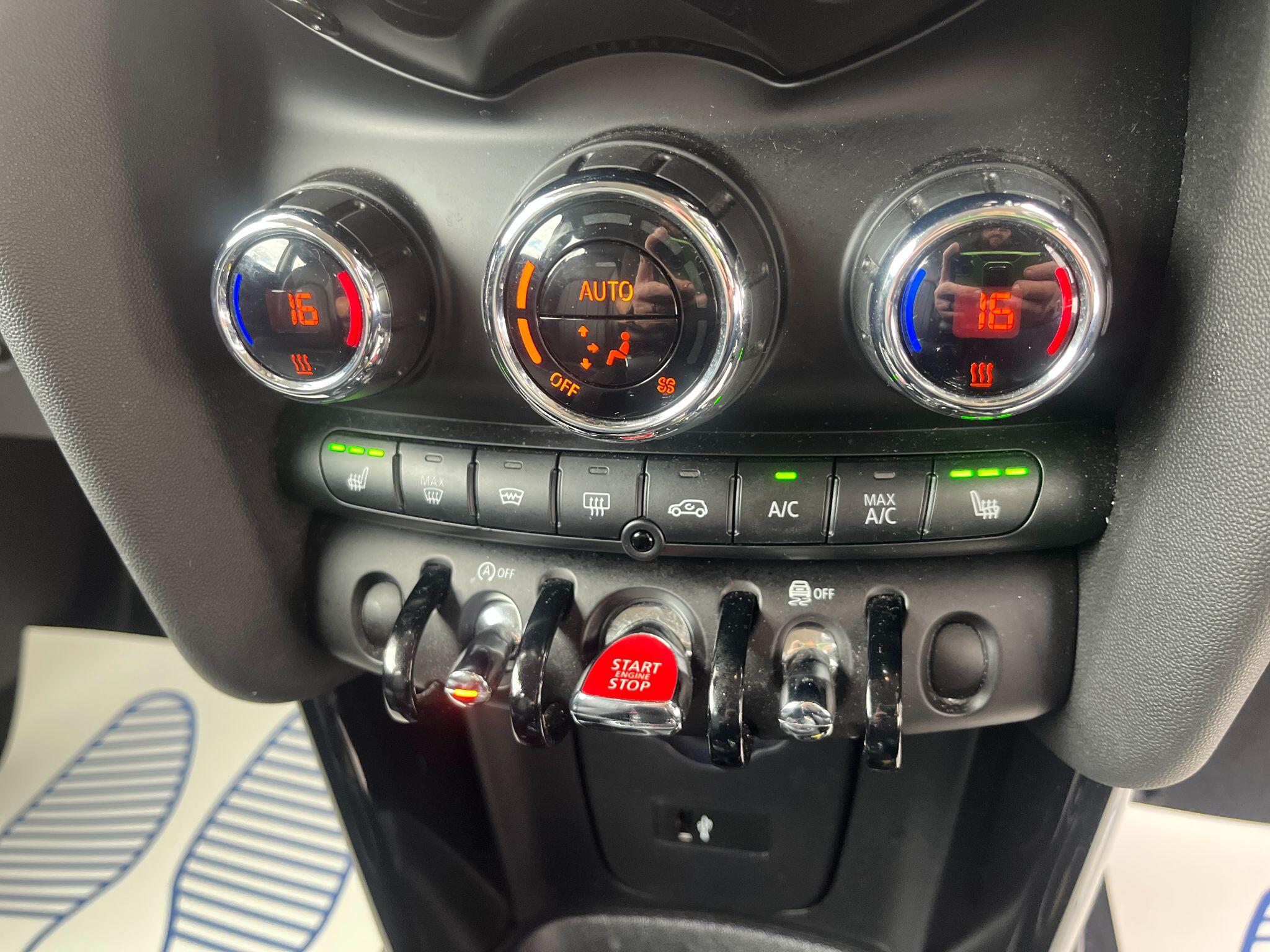 Mini Hatch view 34