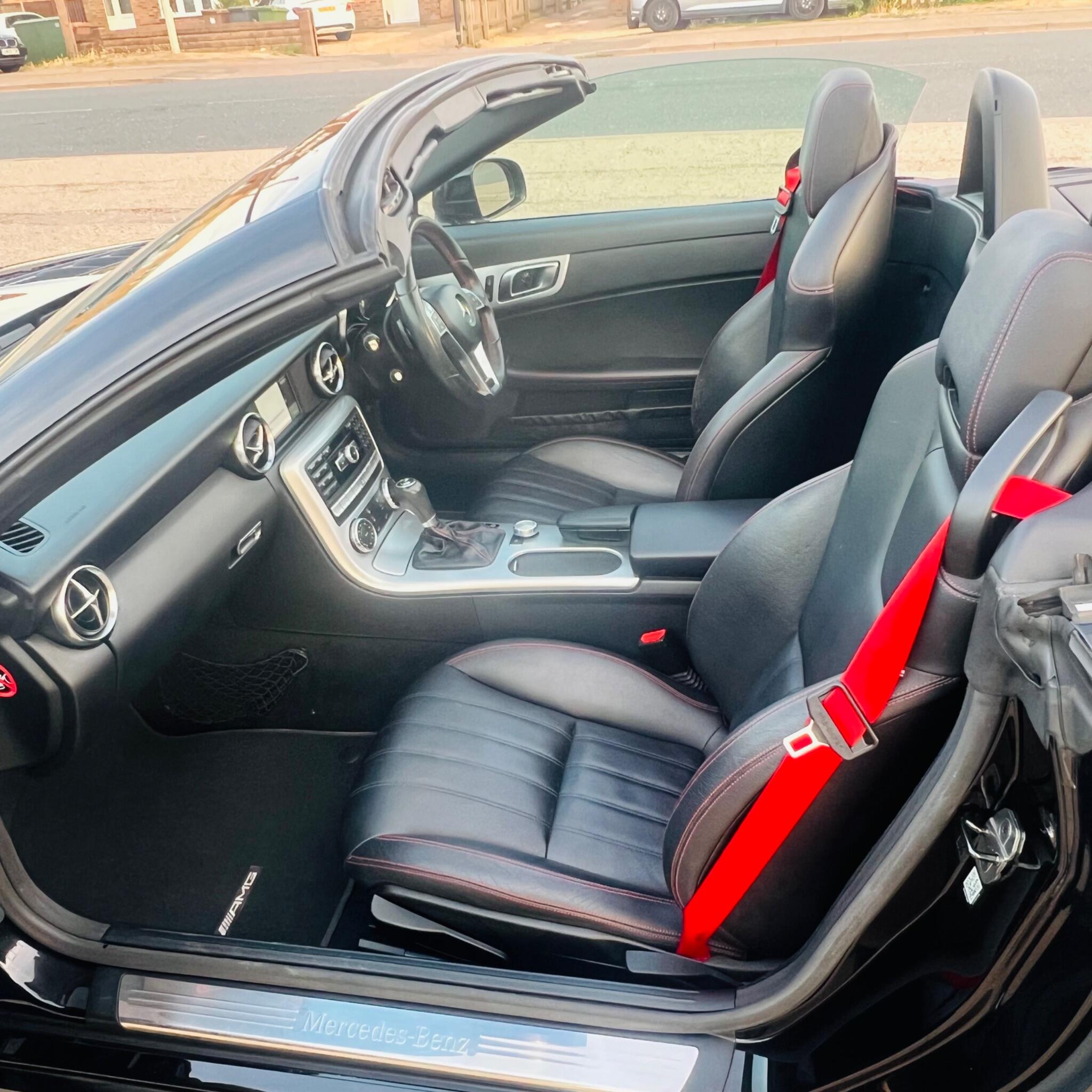 Mercedes-Benz SLK view 2