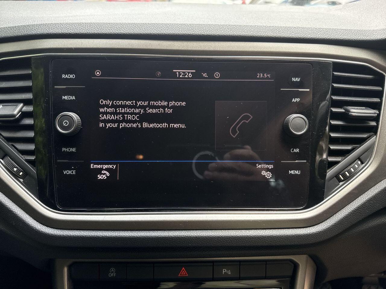 Volkswagen T-Roc view 18