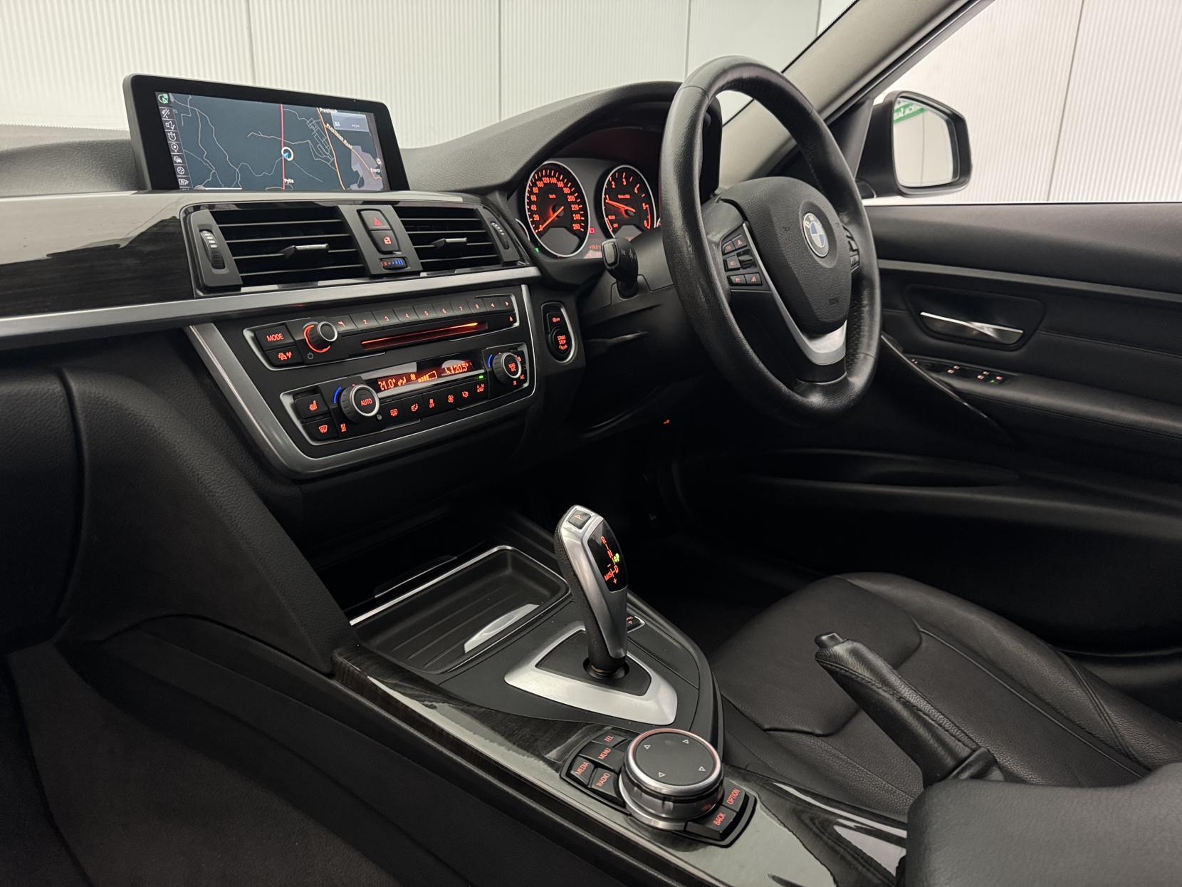 BMW 3 Series view 61
