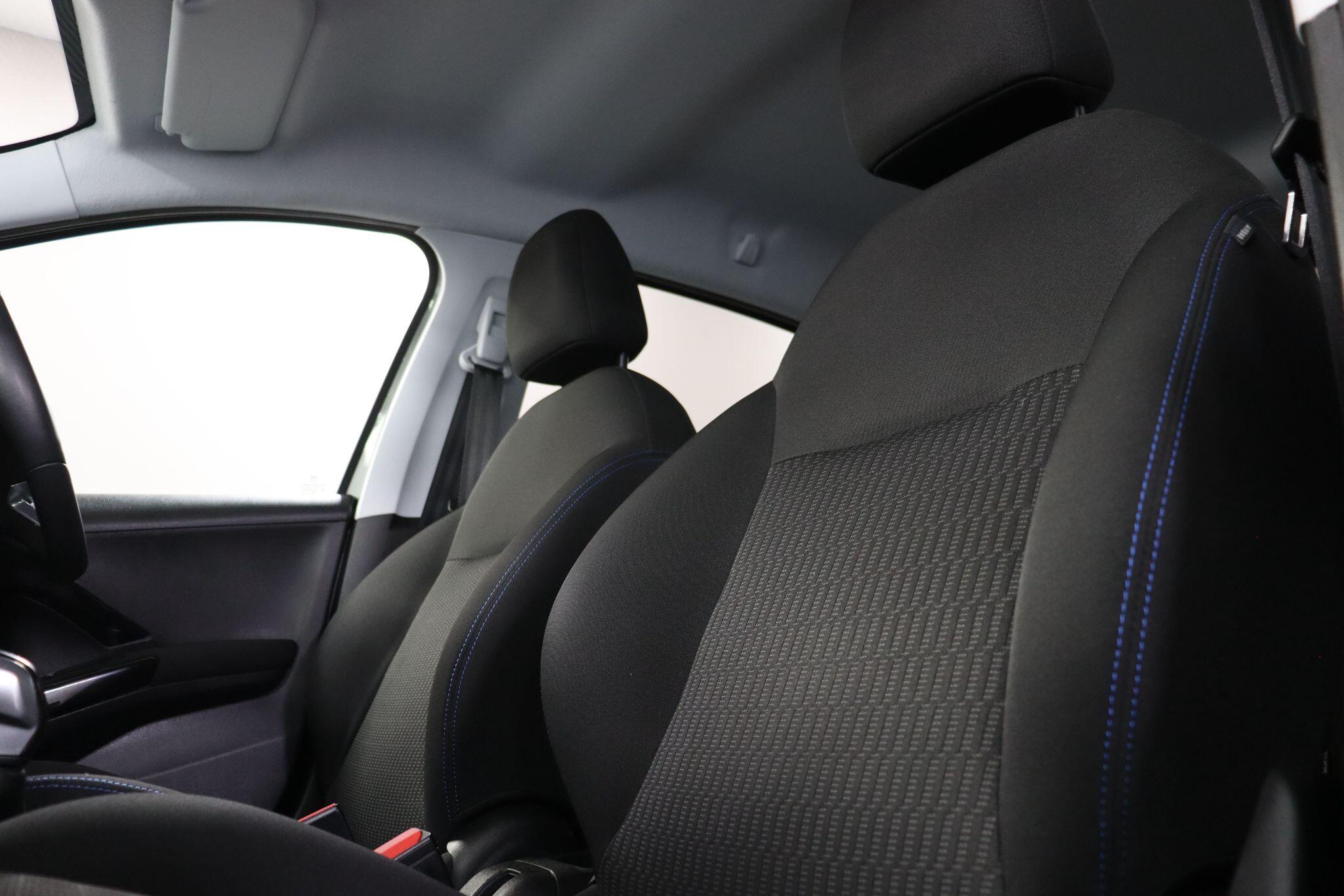 Peugeot 208 view 35