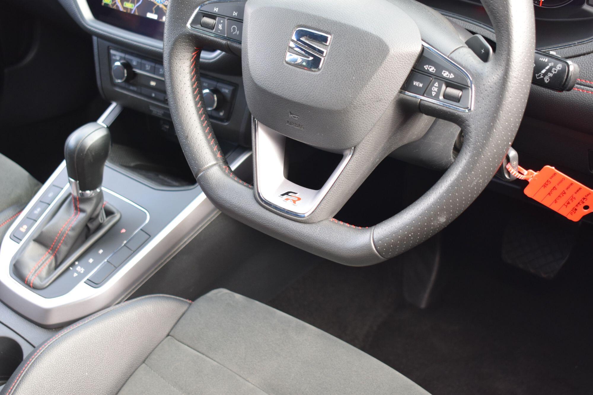 Seat Arona view 11