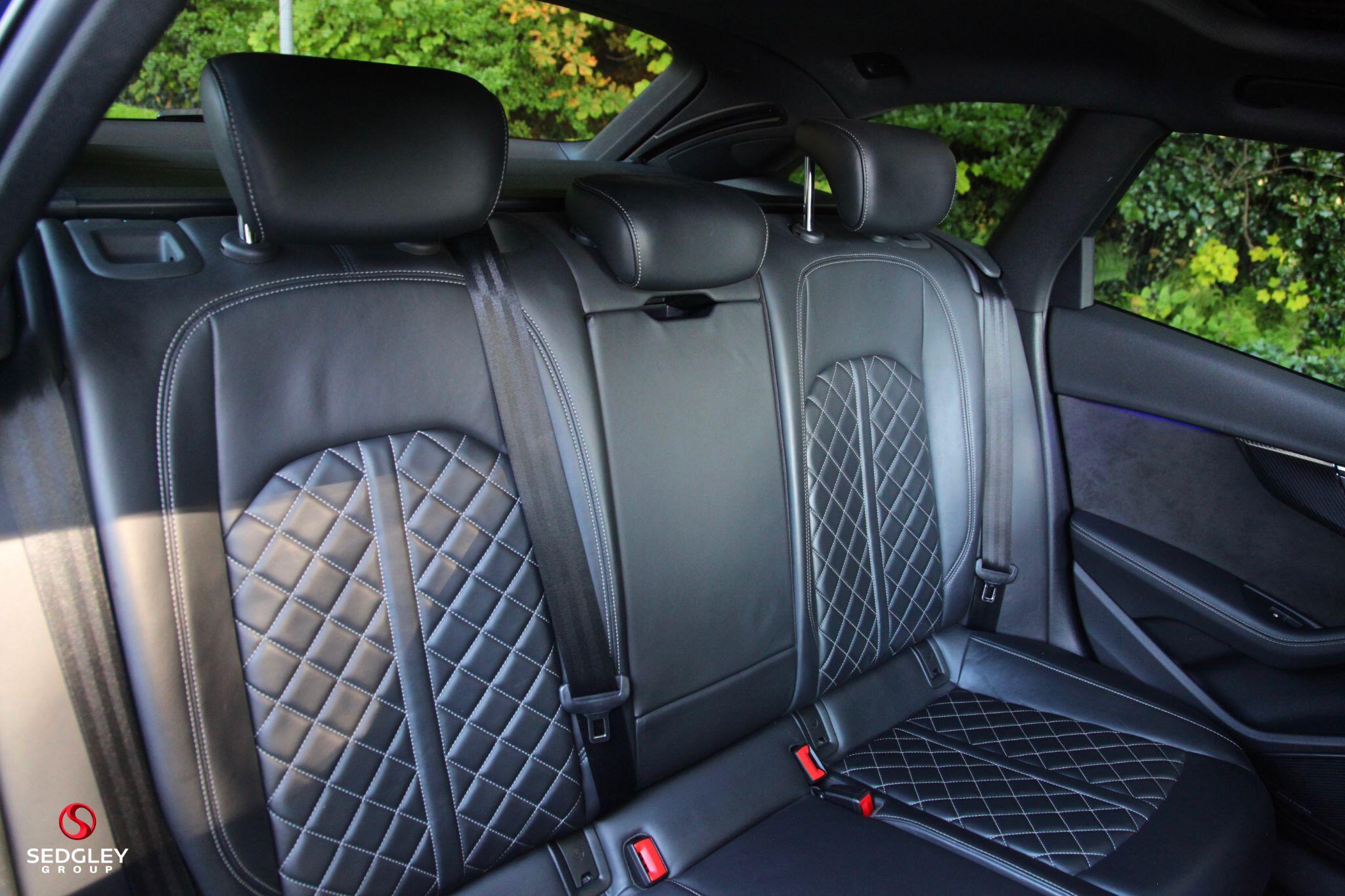 Audi S4 view 15