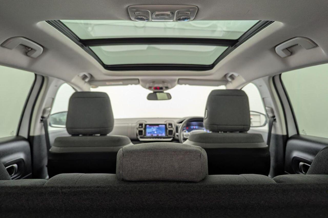 Citroen C5 Aircross view 20
