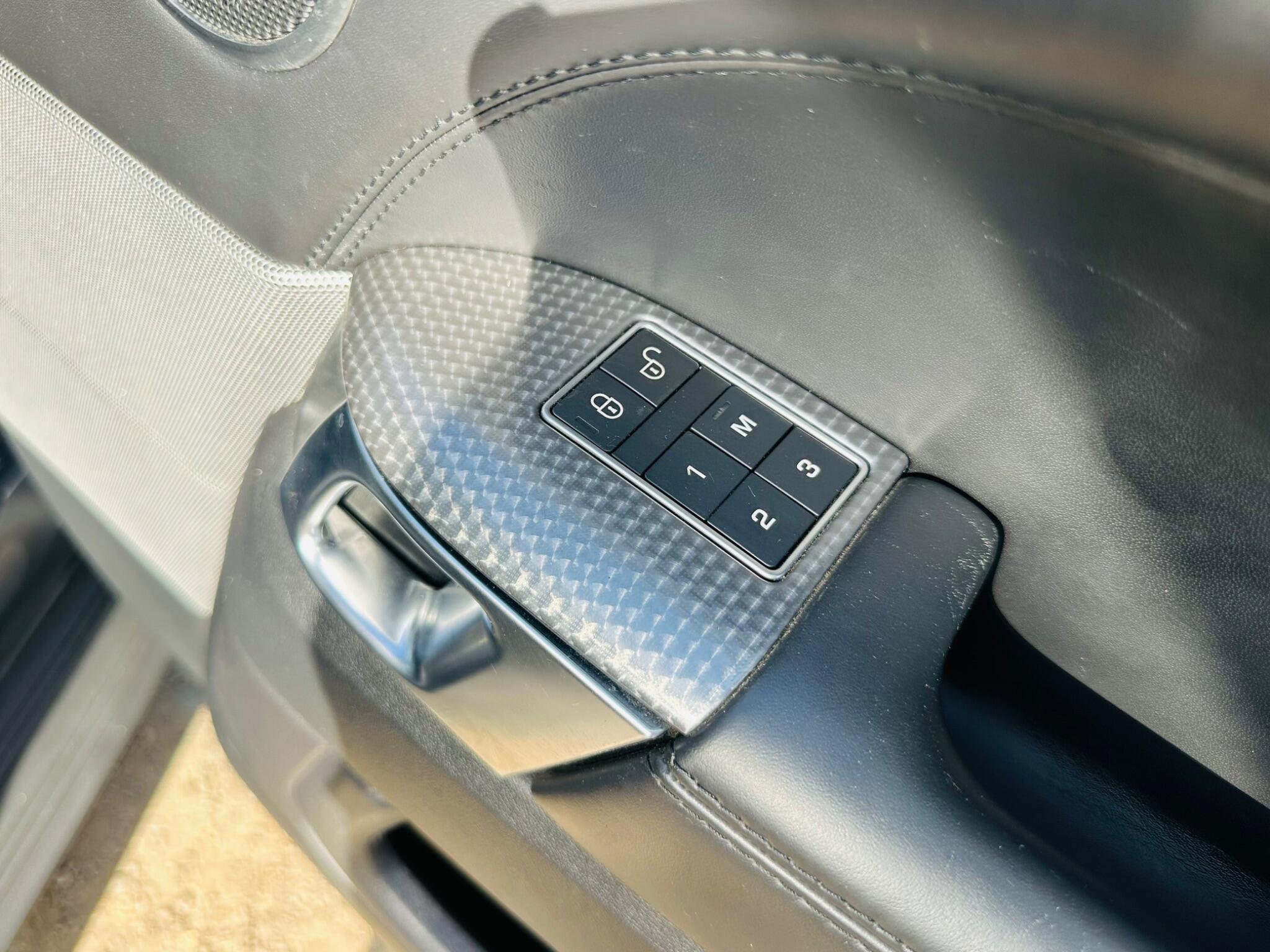Land Rover Range Rover Sport view 23