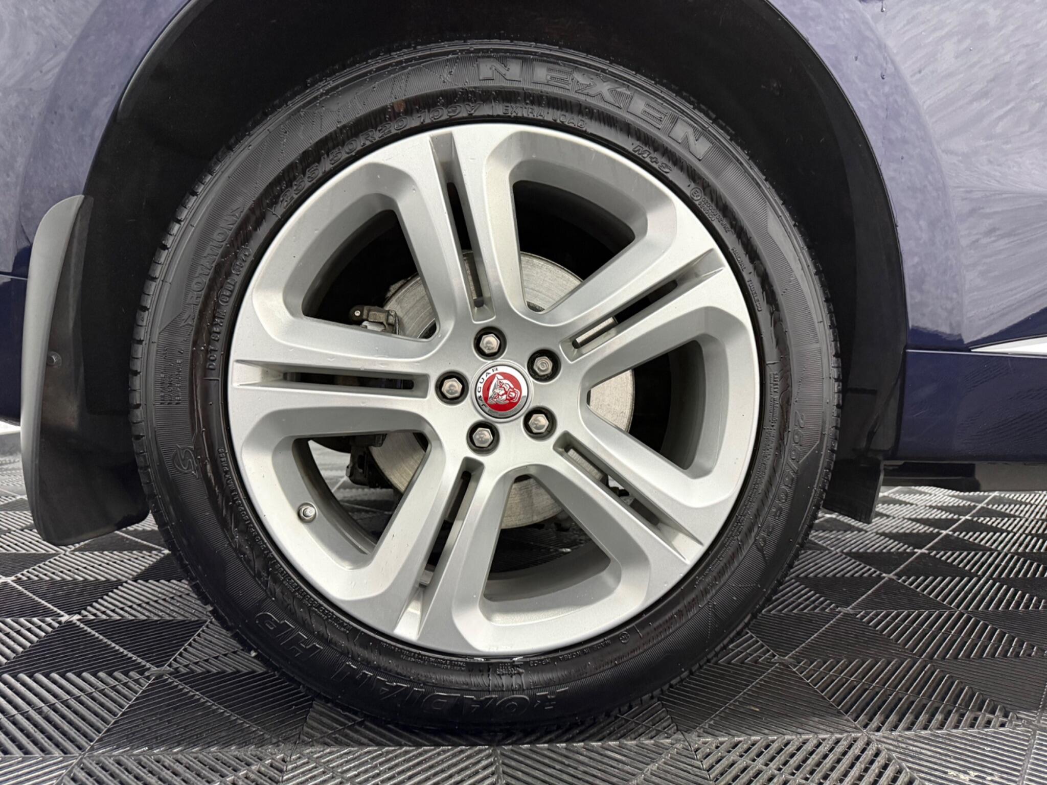 Jaguar F-Pace view 34