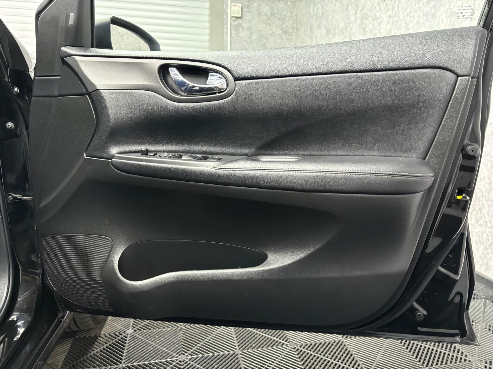 Nissan Pulsar view 17