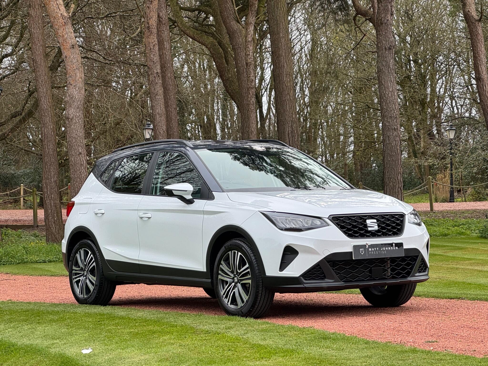 Seat Arona main image