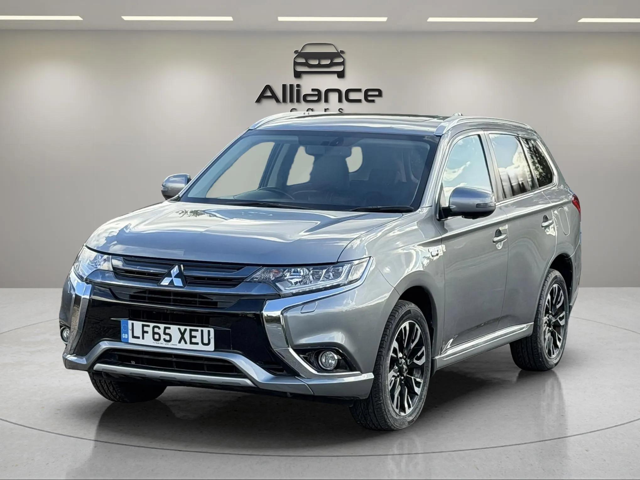 Mitsubishi Outlander view 17