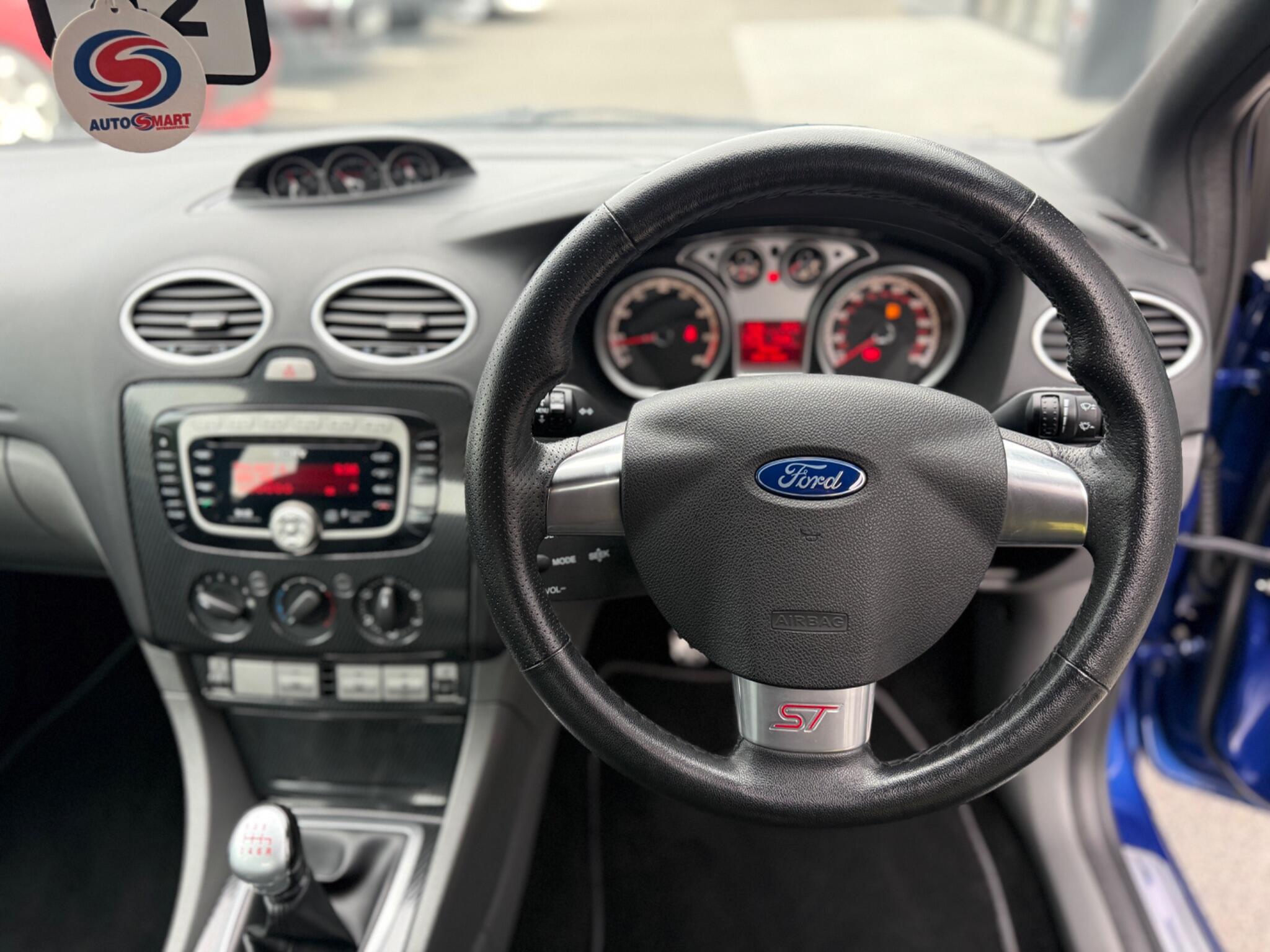 Ford Focus view 49