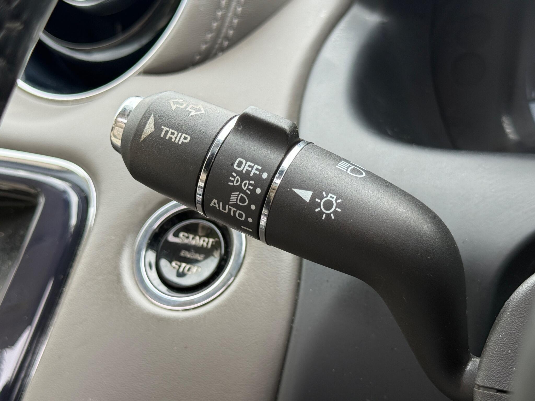 Jaguar XJ - Image 80