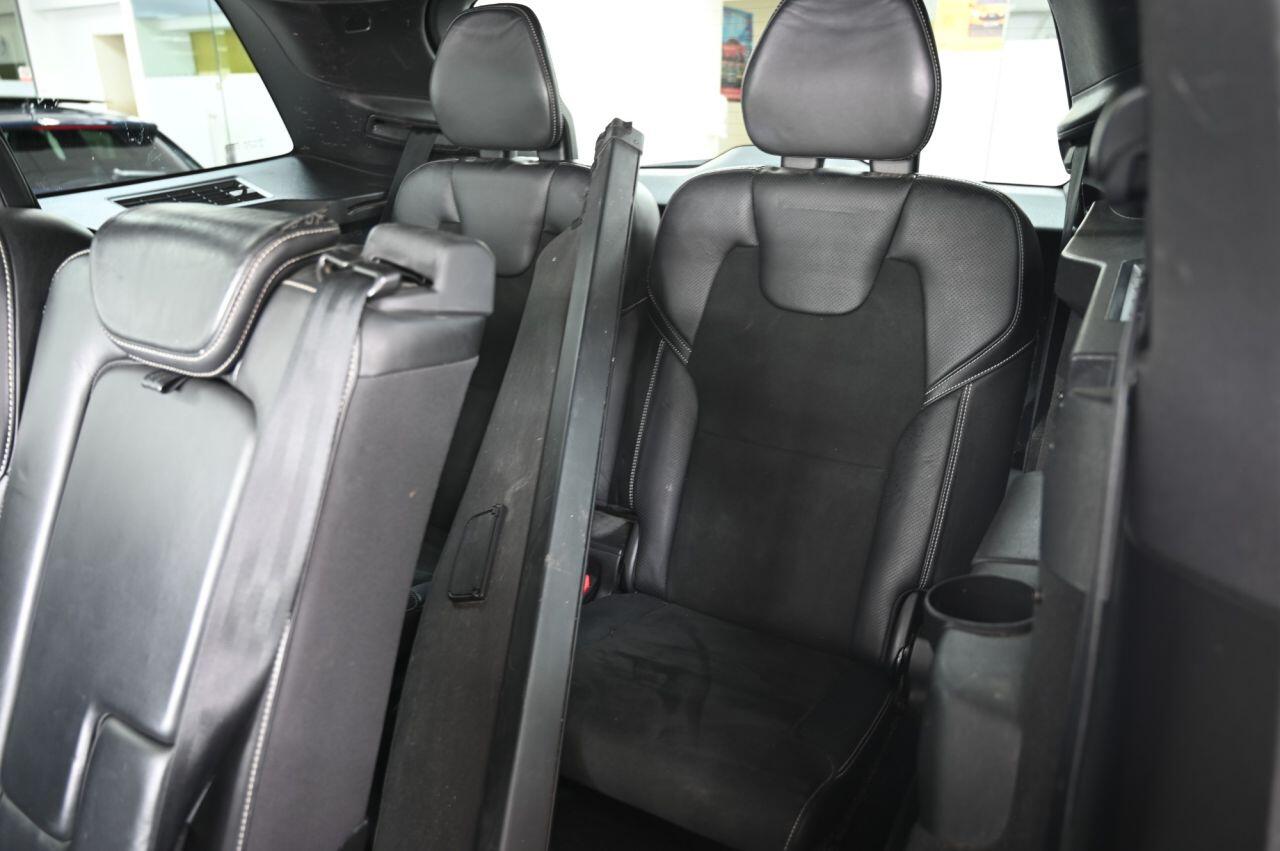 Volvo XC90 view 15