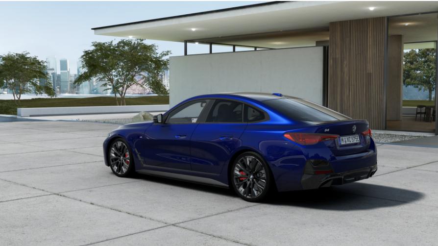 BMW i4 view 10
