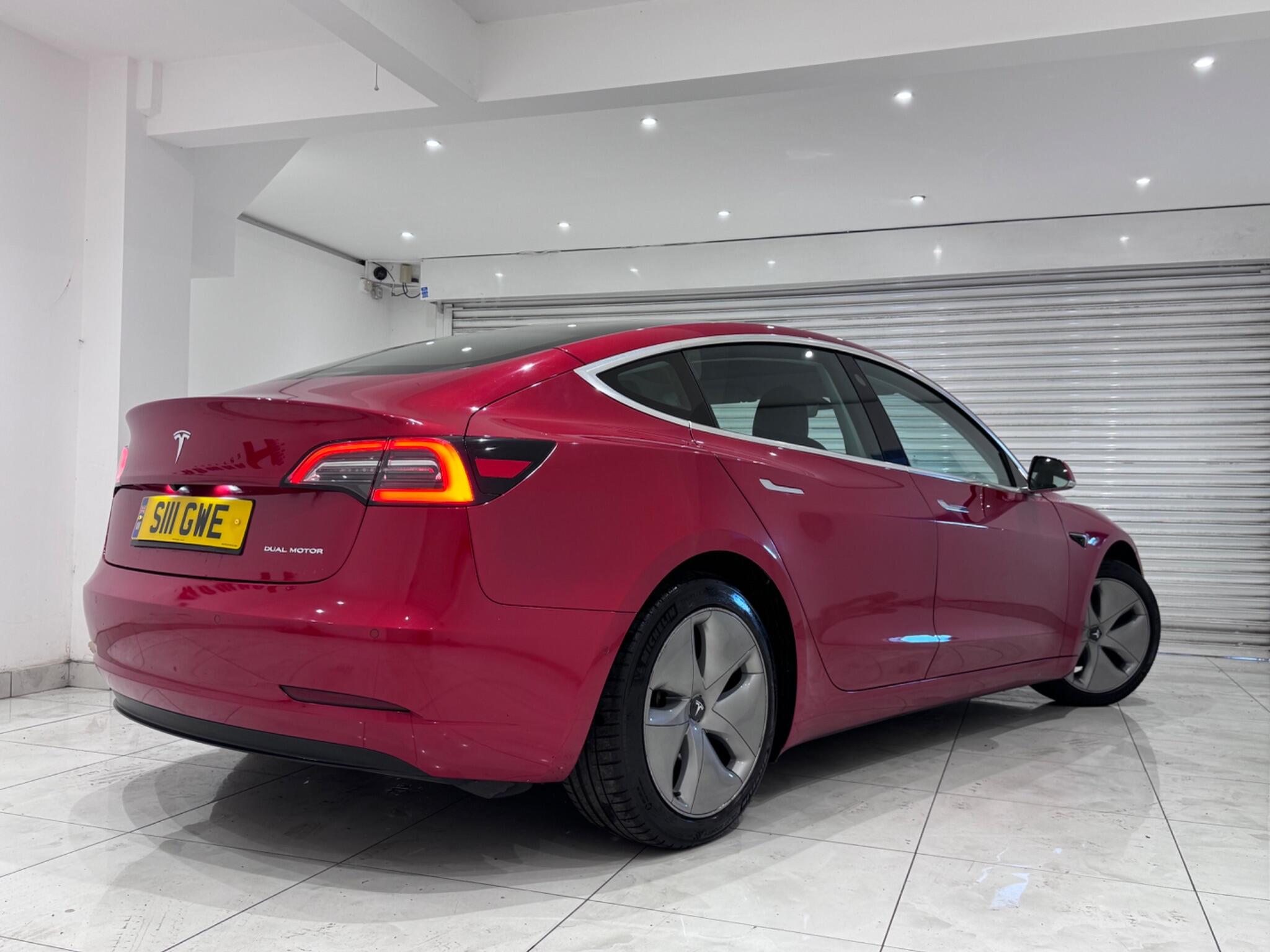 Tesla Model 3 view 3