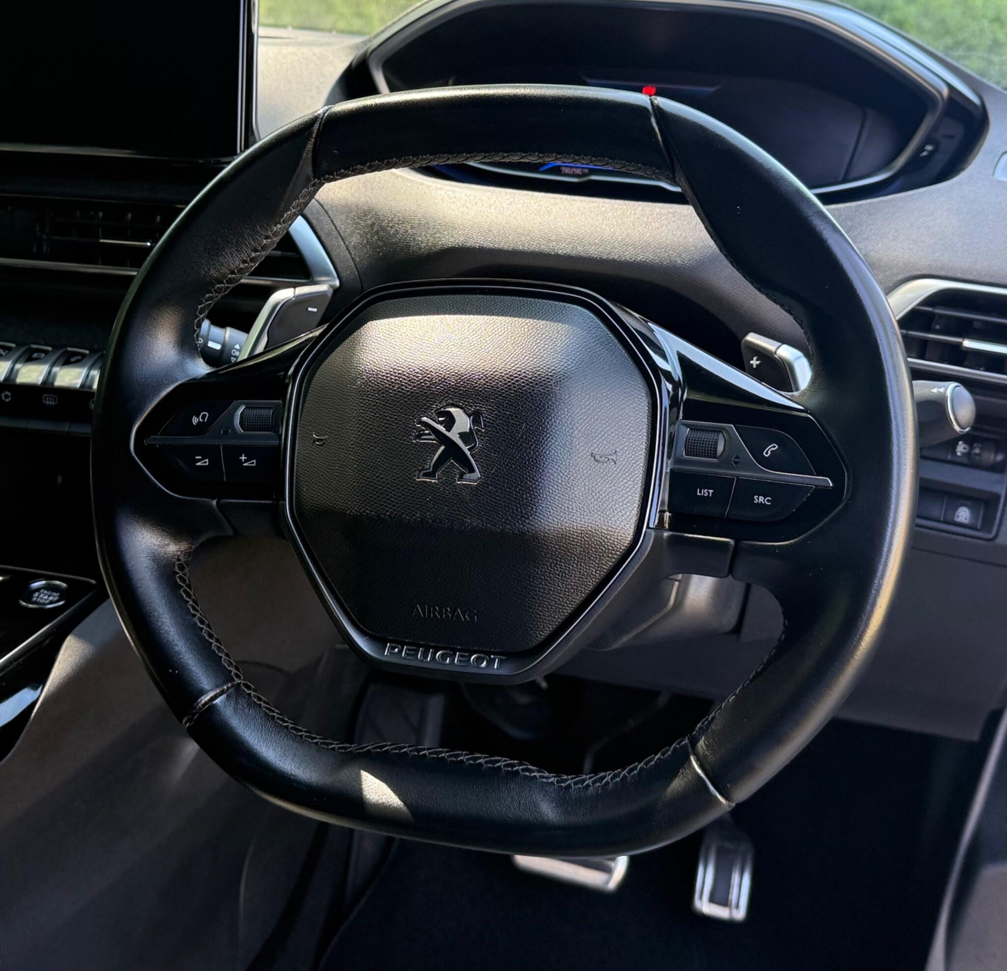 Peugeot 5008 view 25