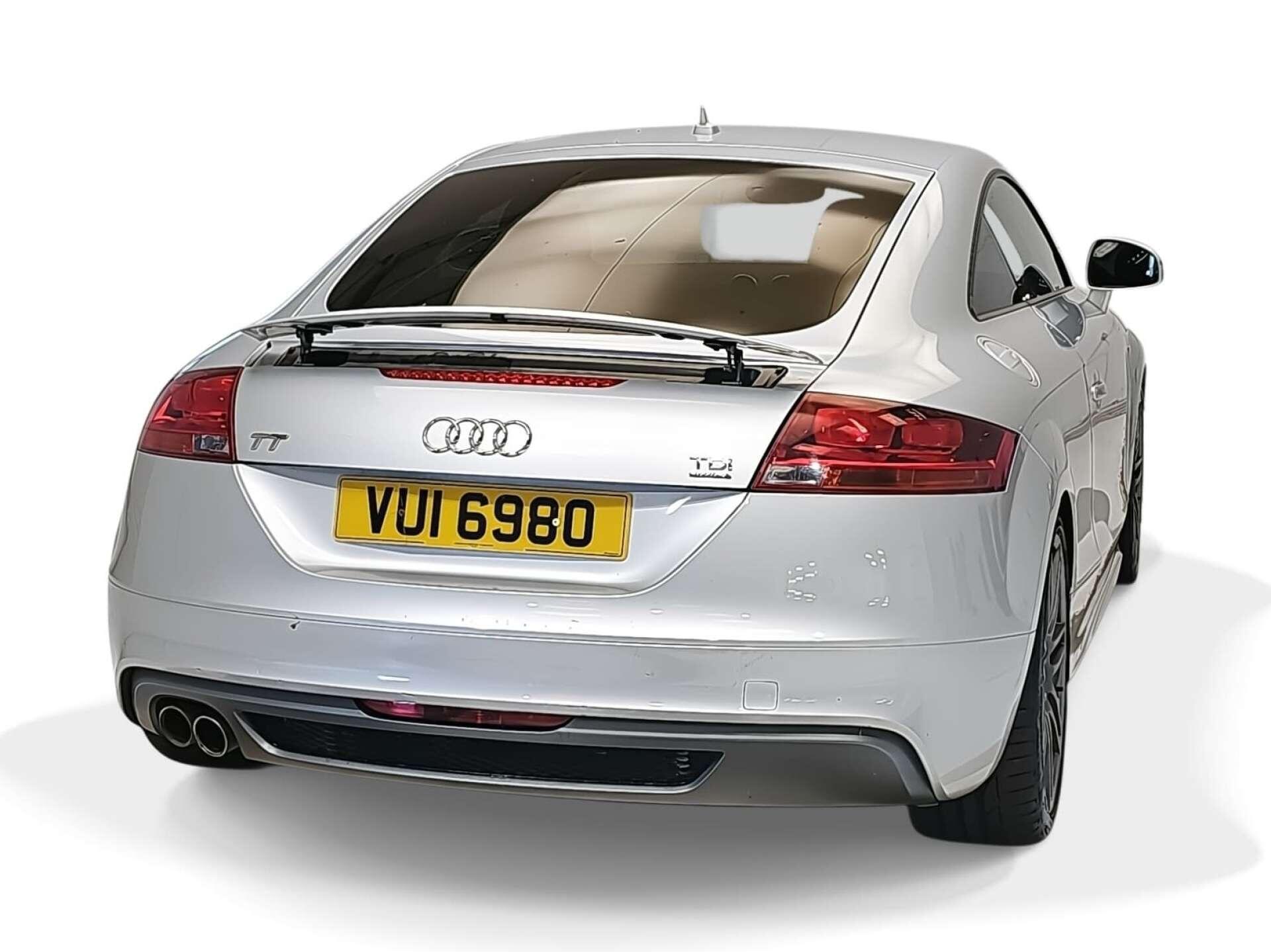 Audi TT view 7