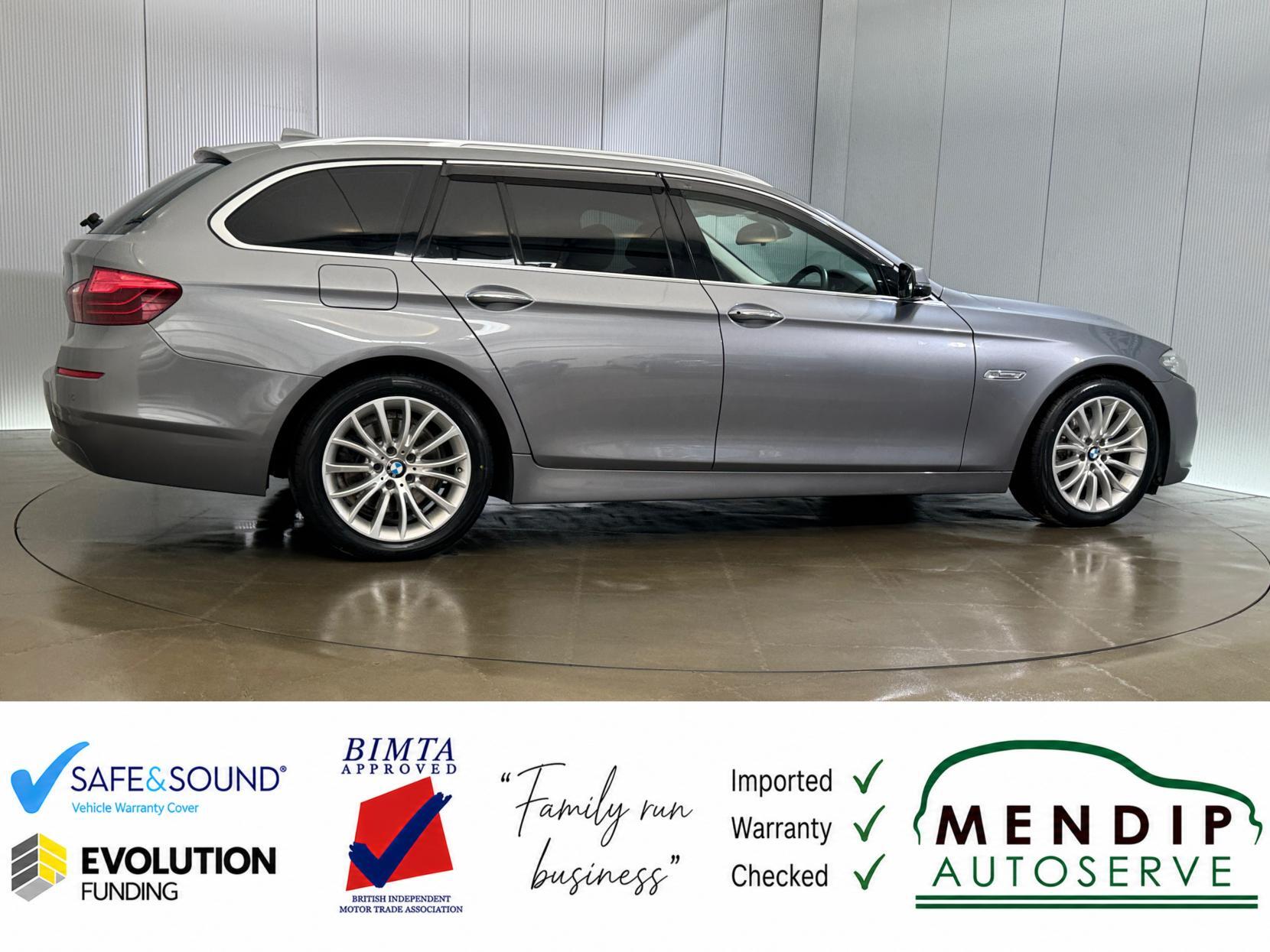 BMW 5 Series view 21