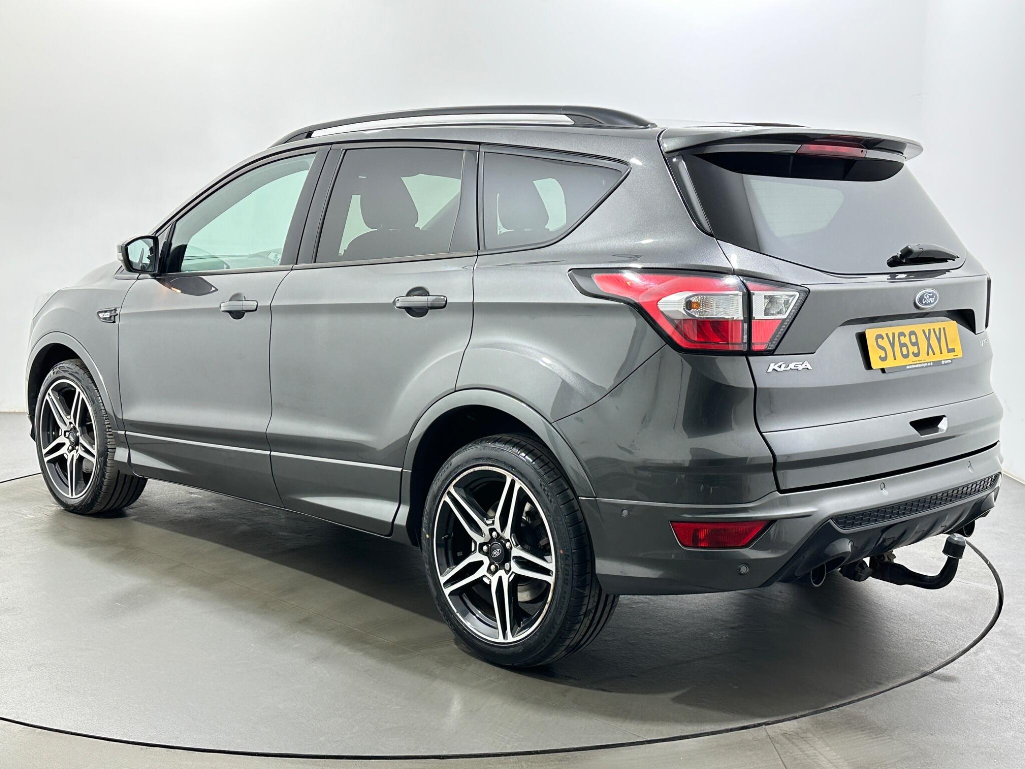 Ford Kuga view 6