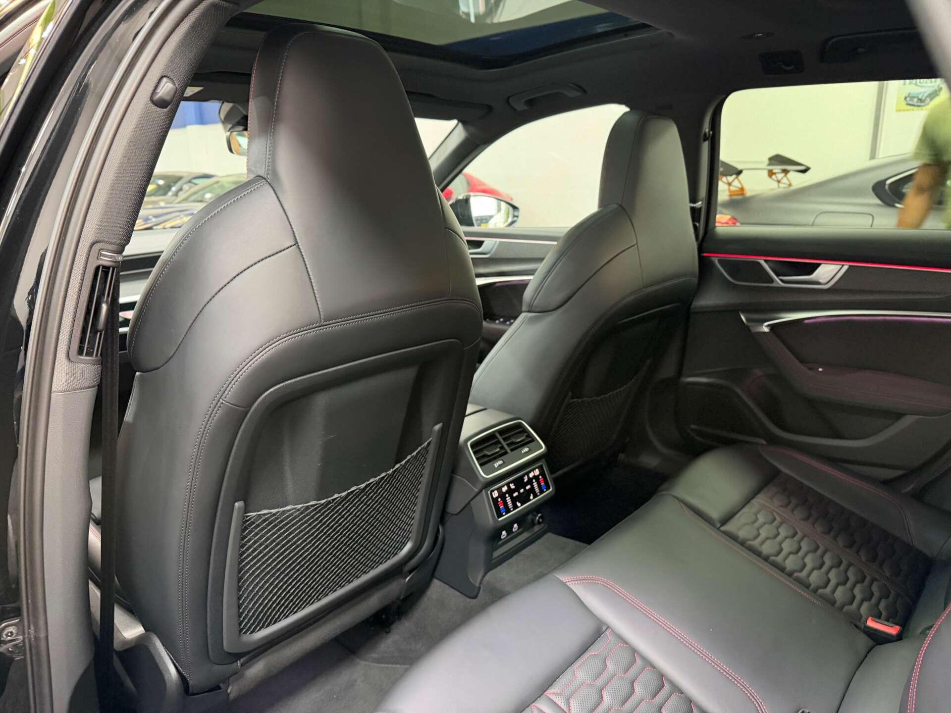Audi RS6 view 53