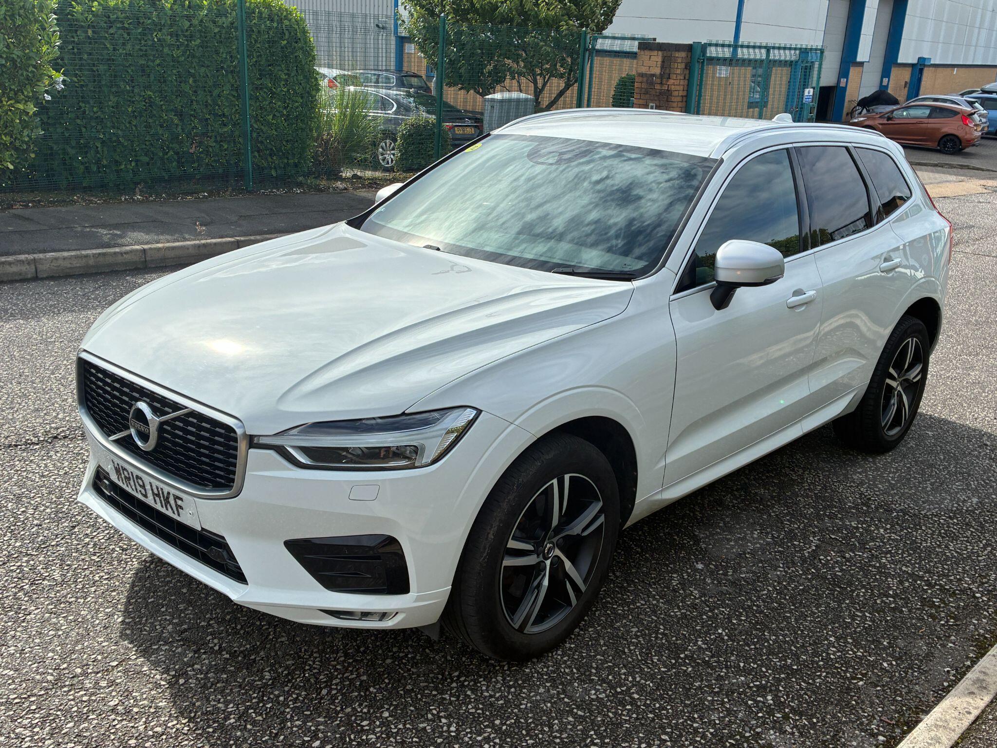 Volvo XC60 view 4