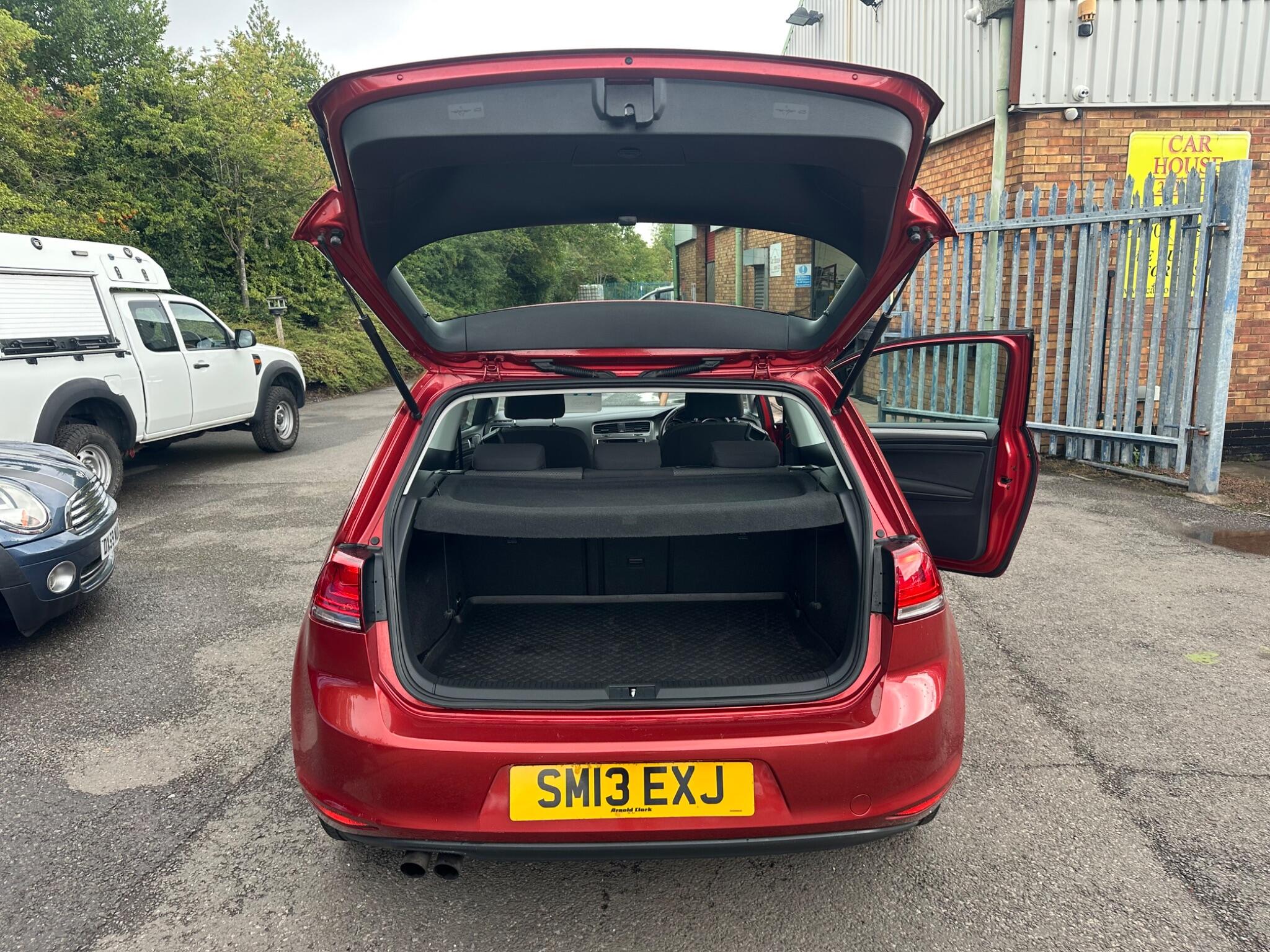 Volkswagen Golf view 37
