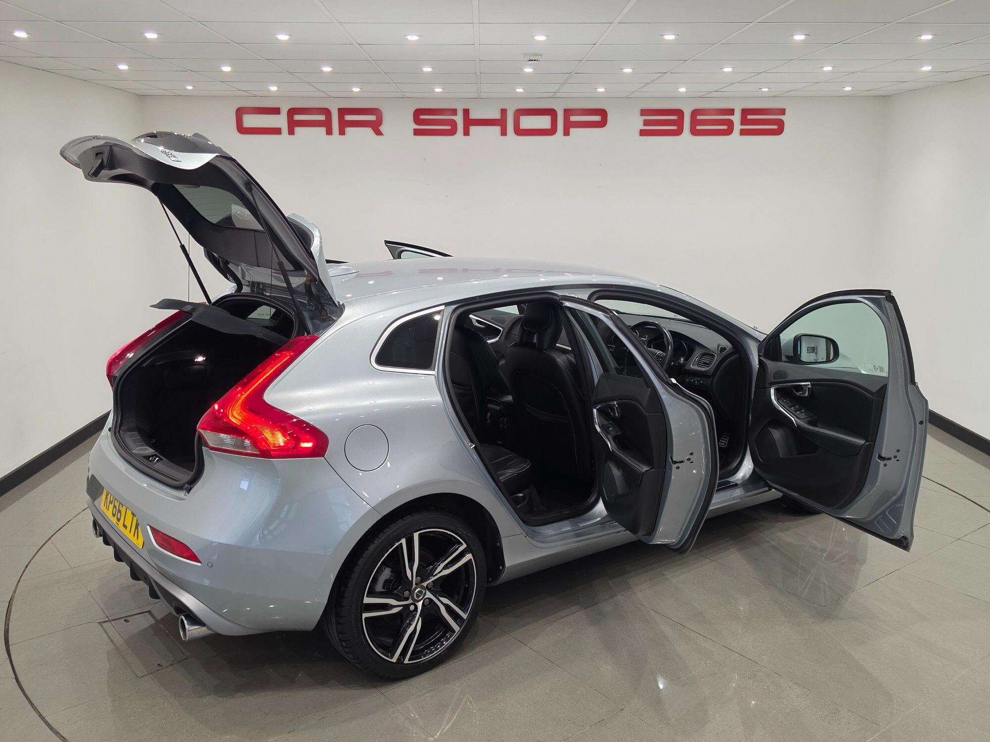 Volvo V40 view 35