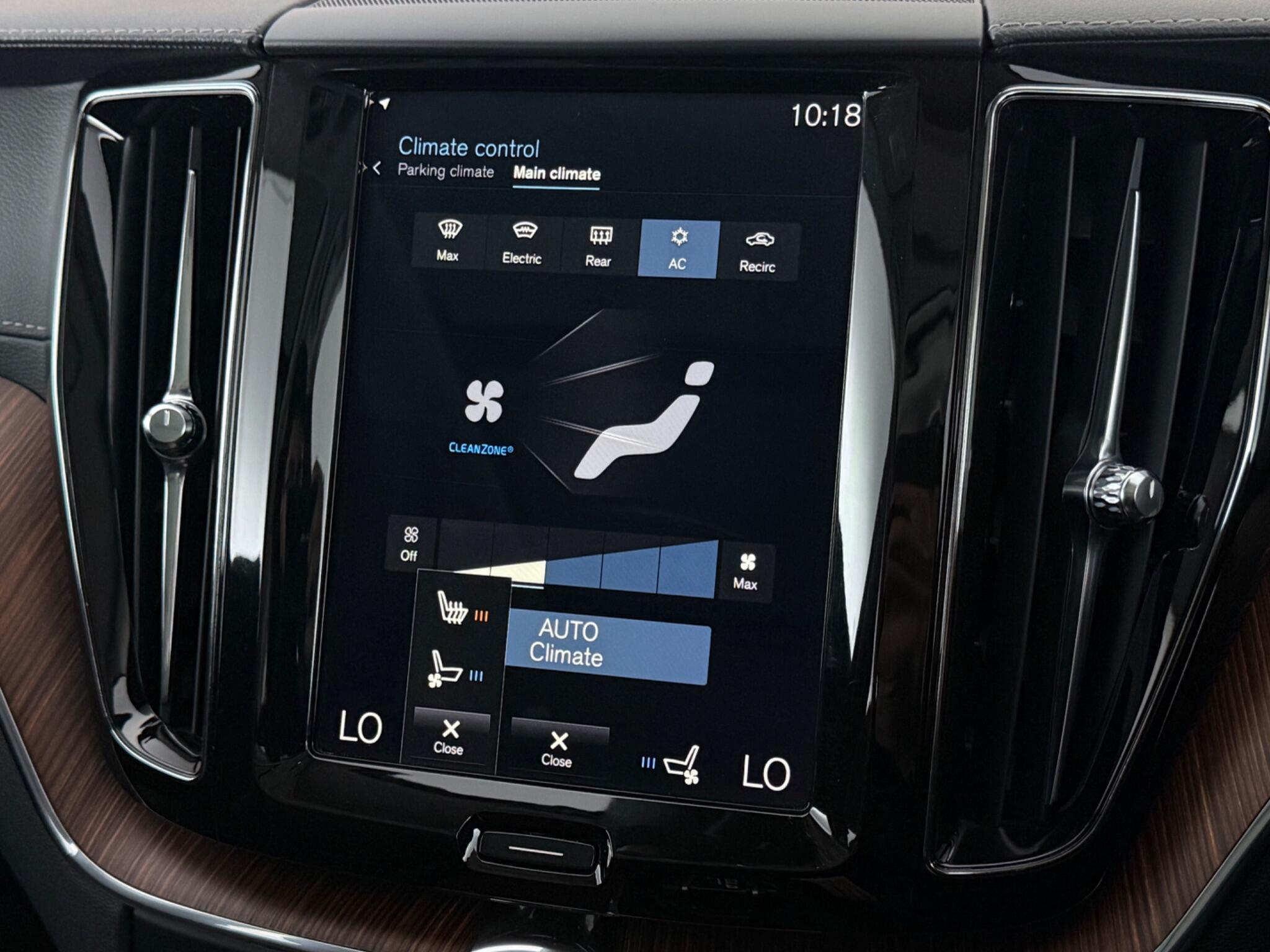 Volvo XC60 view 31