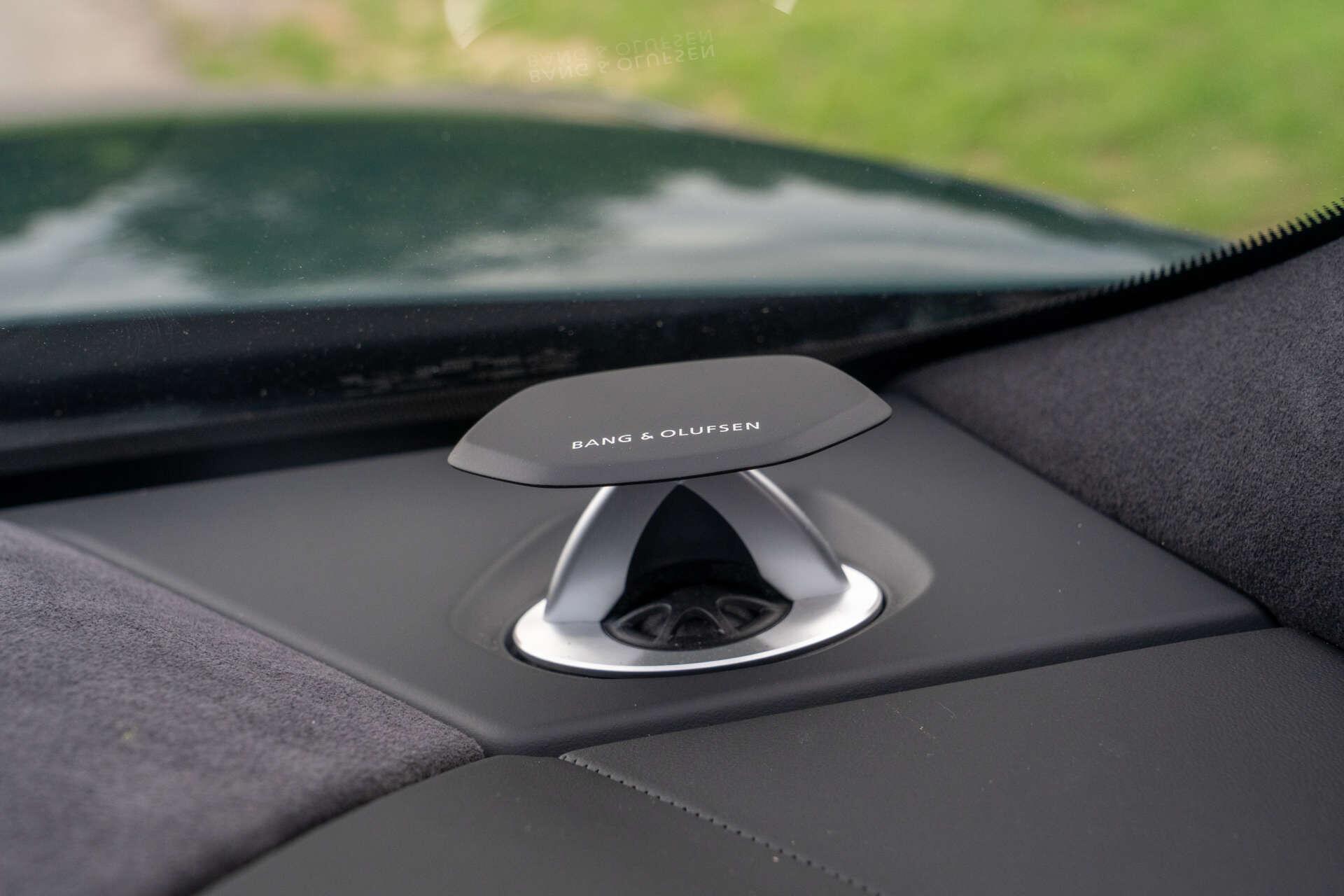 Lamborghini Urus view 17