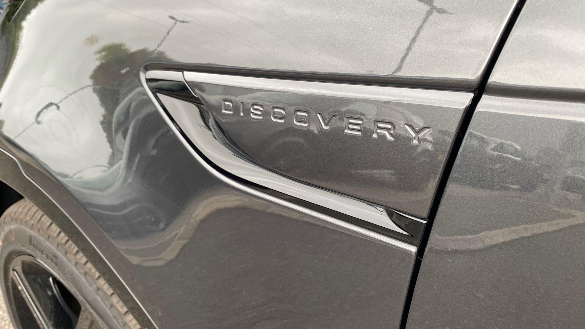 Land Rover Discovery view 53