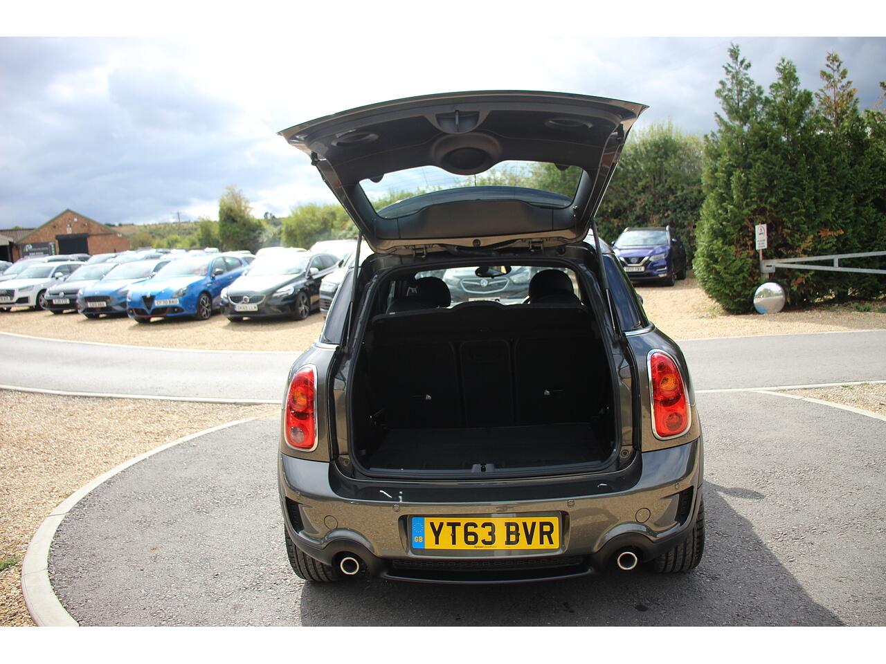 Mini Countryman view 35