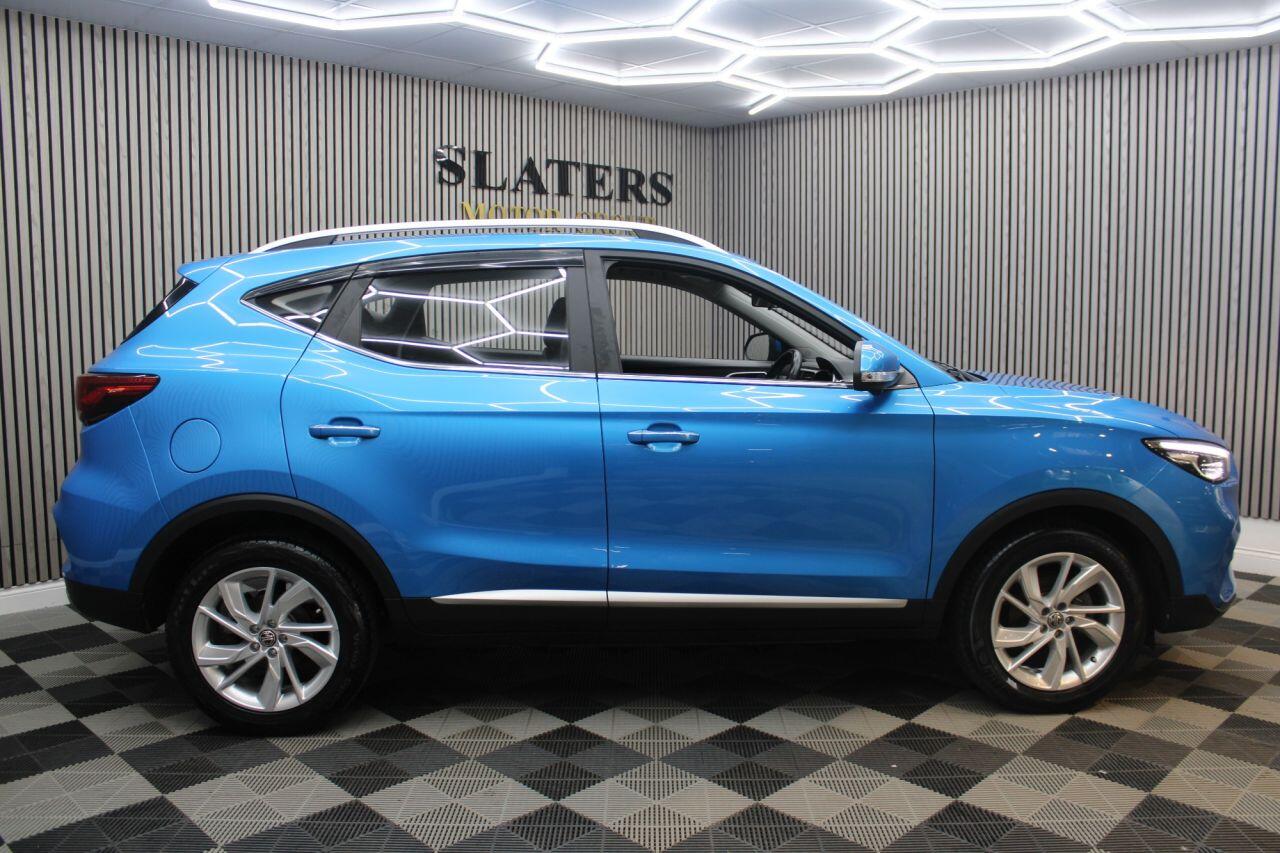 MG ZS view 3