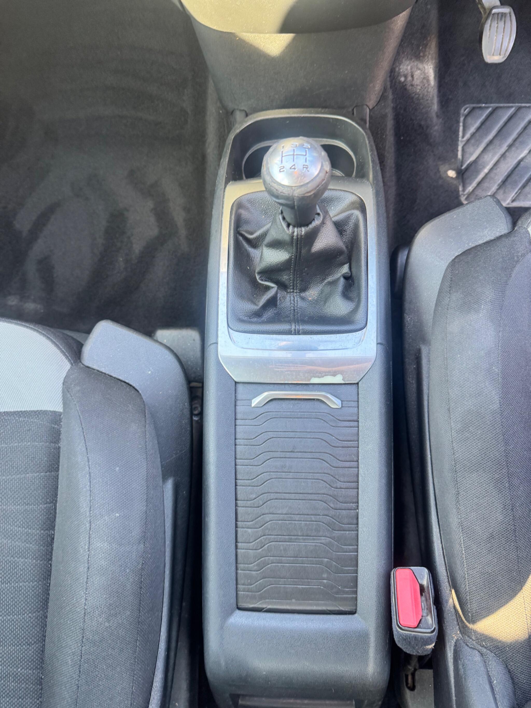 Citroen C4 Picasso view 26