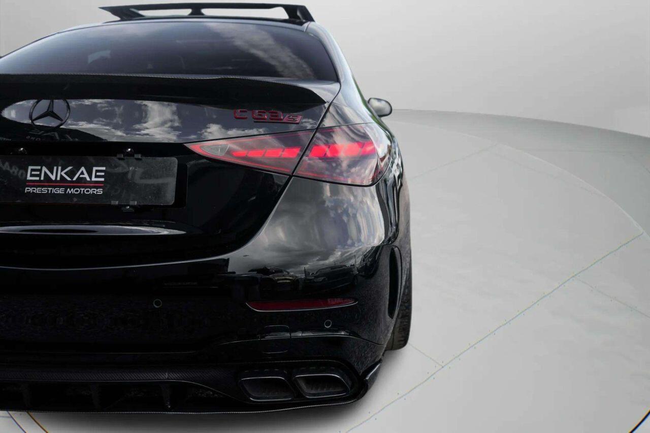 Mercedes-Benz C-Class view 16