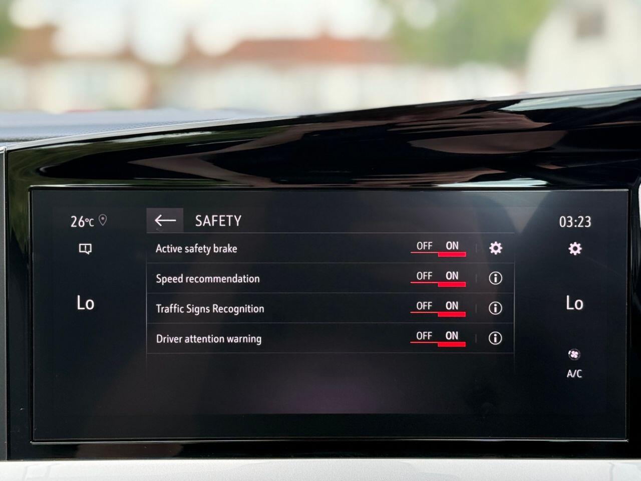 Vauxhall Mokka Electric view 24