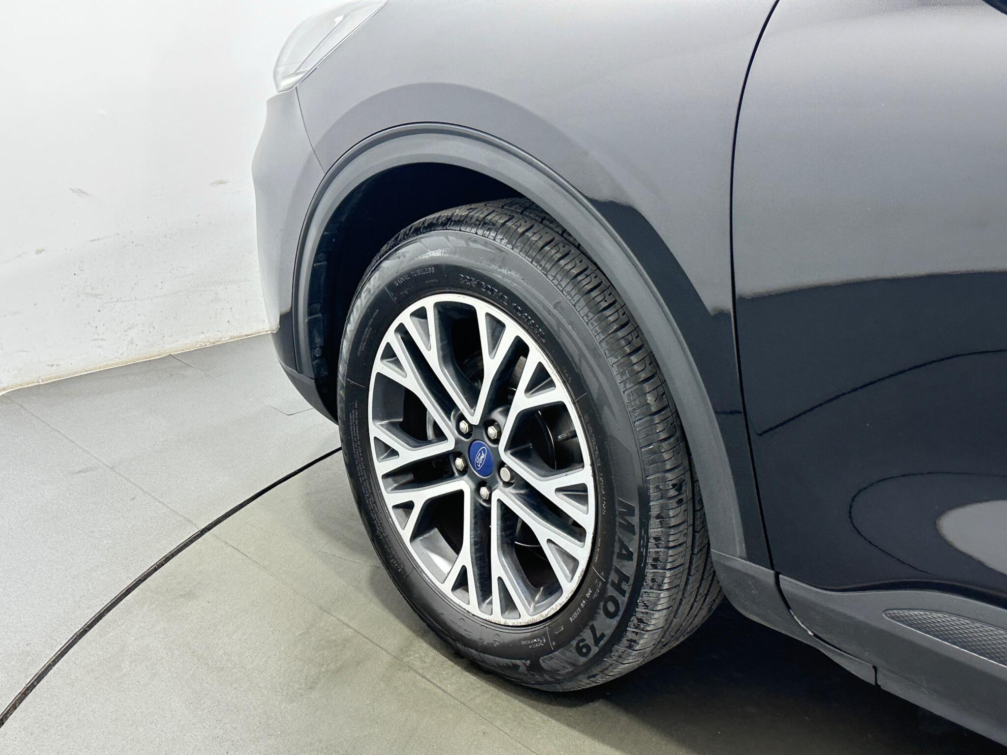 Ford Kuga view 49