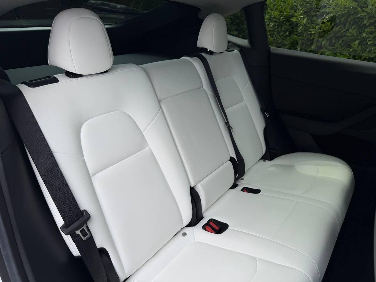 Tesla Model Y view 21
