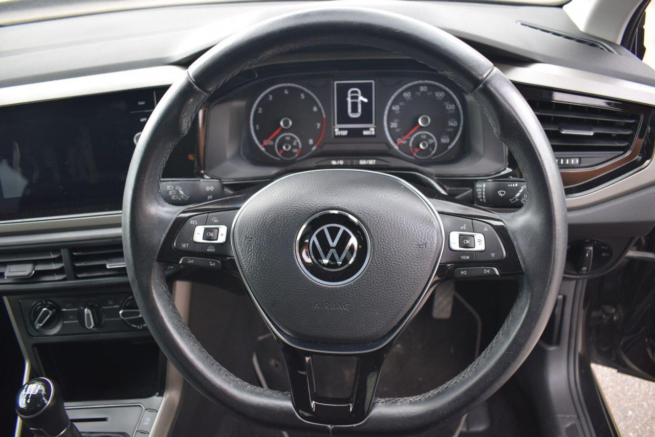 Volkswagen Polo view 16