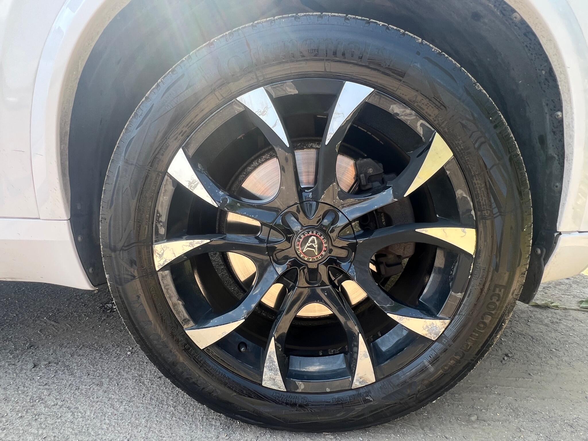 Volvo XC90 view 61