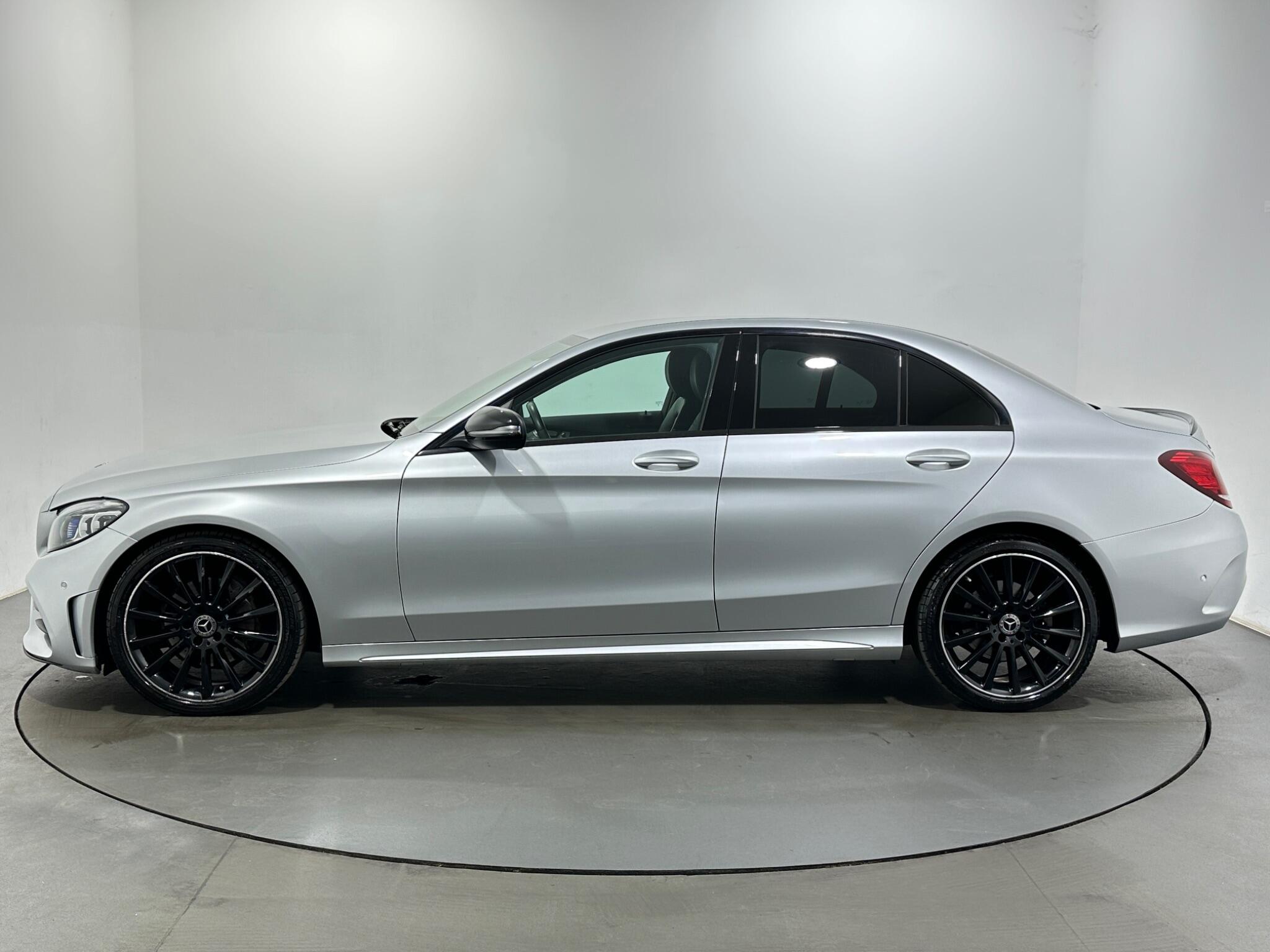 Mercedes-Benz C-Class view 5