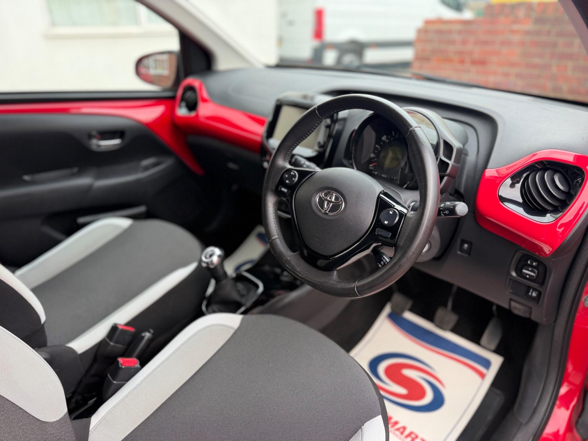 Toyota Aygo view 19
