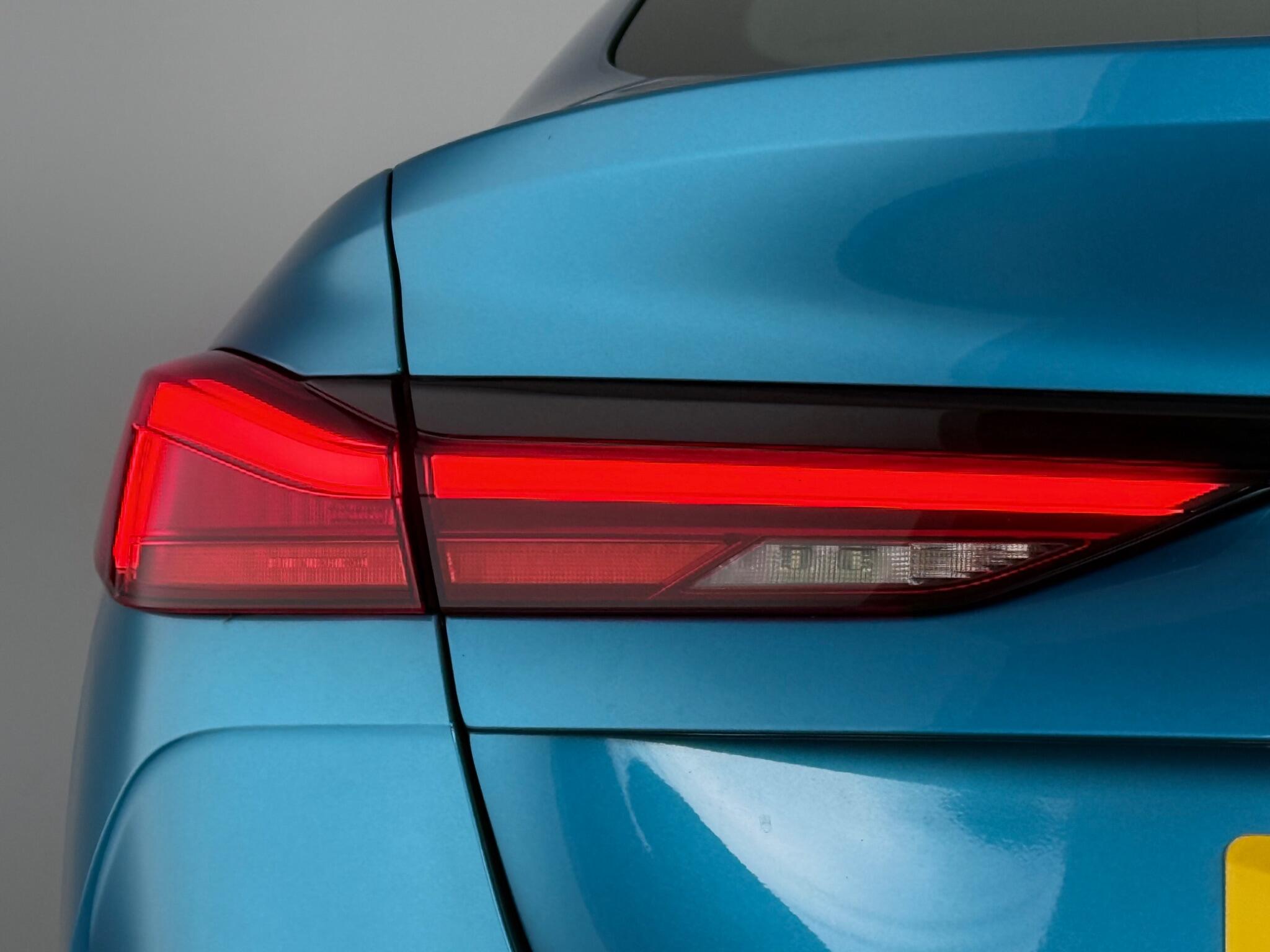 BMW 2 Series view 6