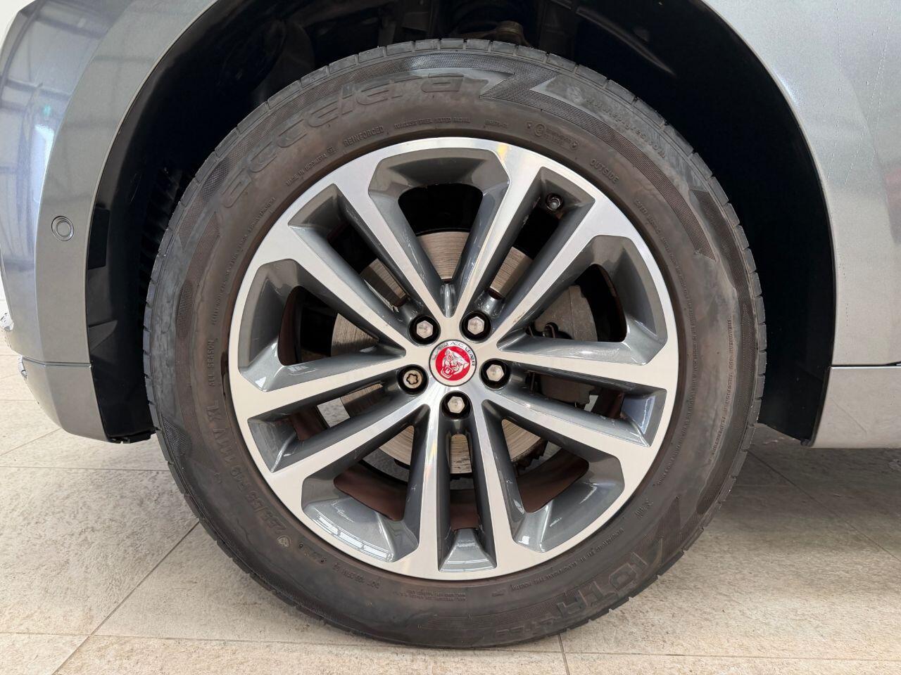 Jaguar F-Pace view 5