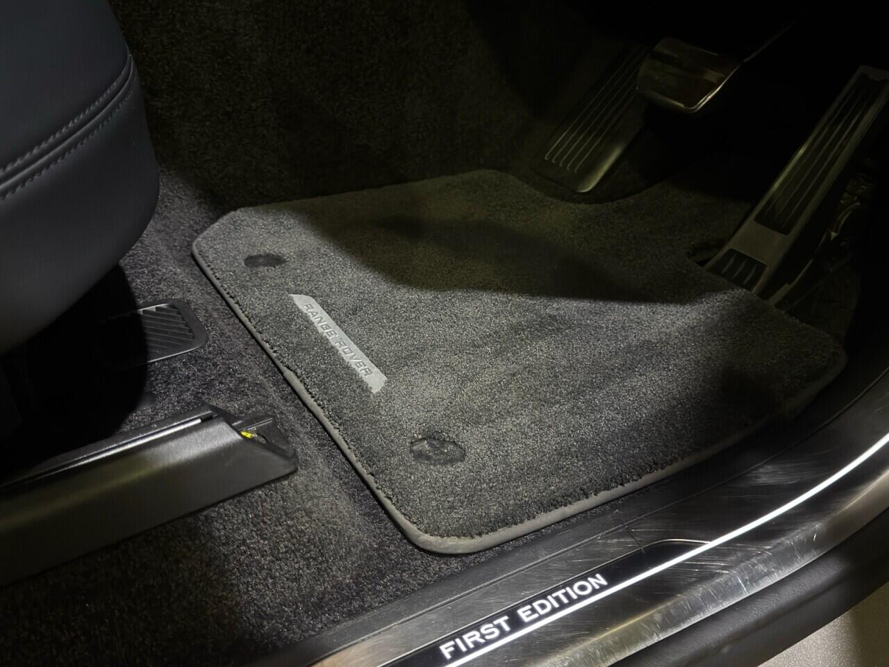Land Rover Range Rover view 10