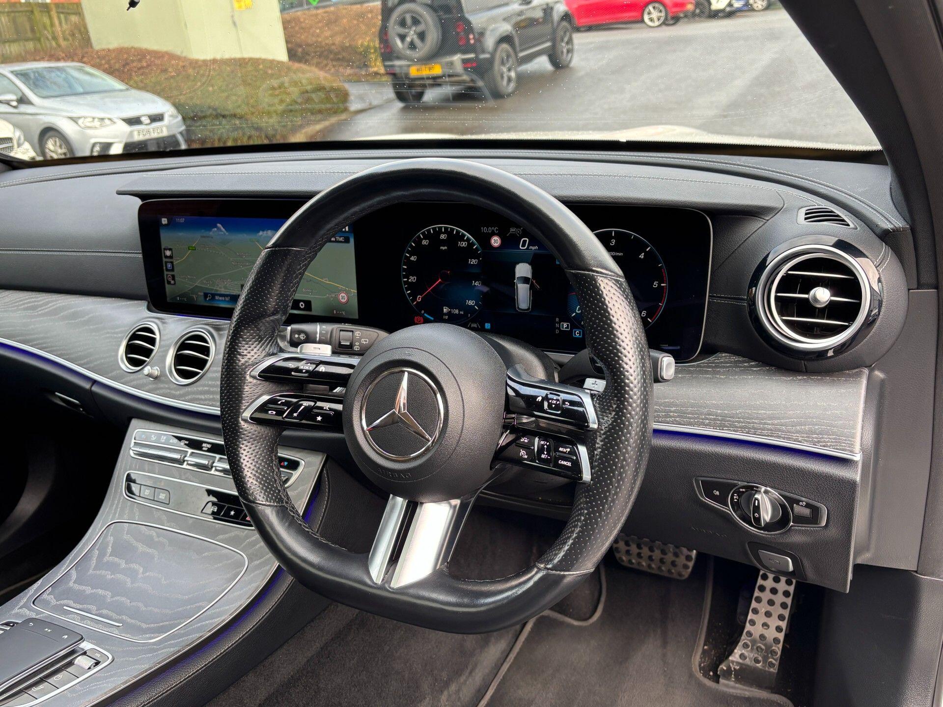 Mercedes-Benz E-Class view 30